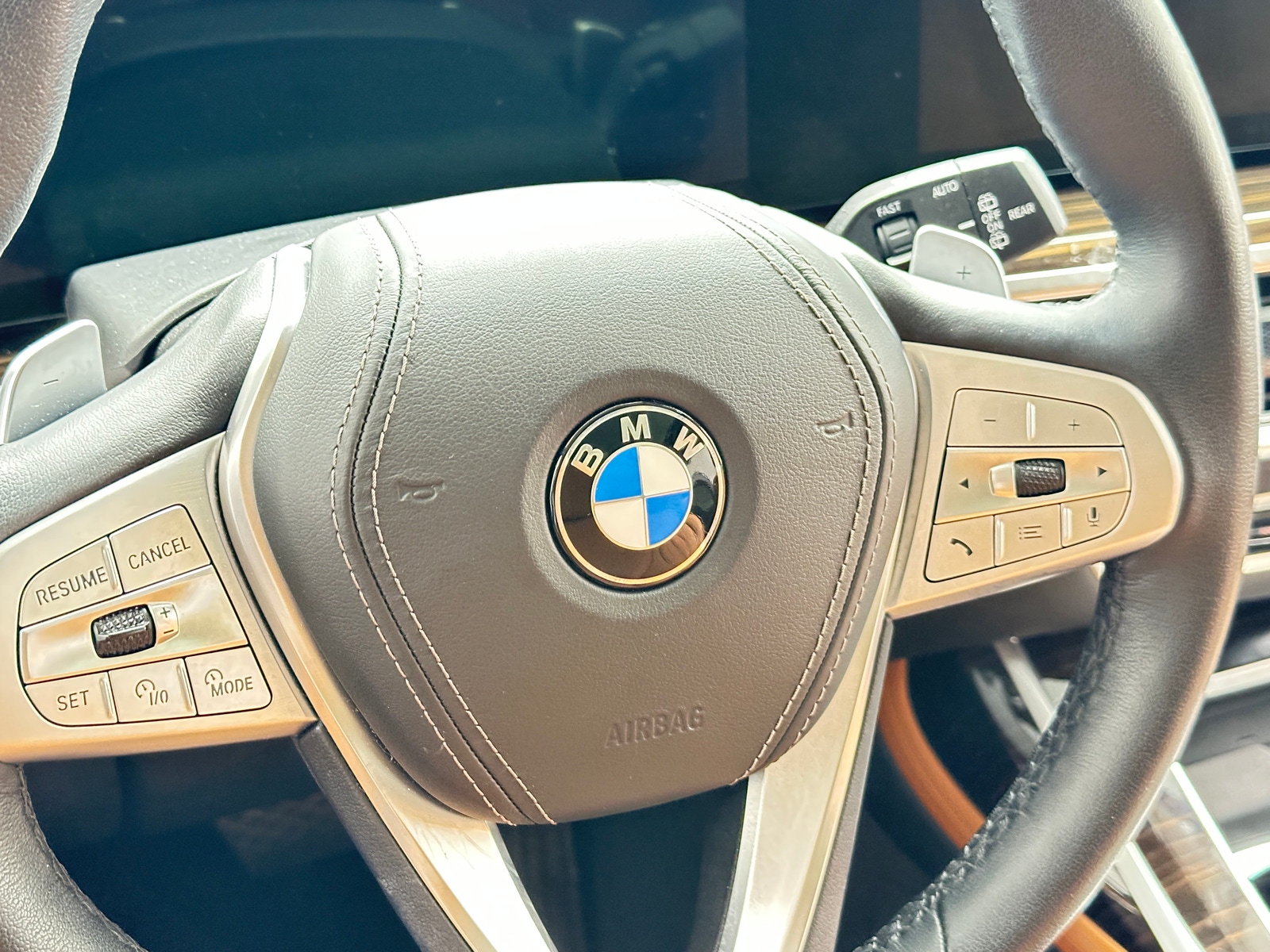 Thumbnail: 2023 BMW X7 - 4