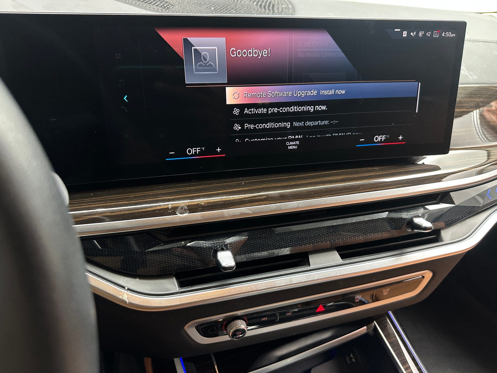 Thumbnail: 2023 BMW X7 - 3