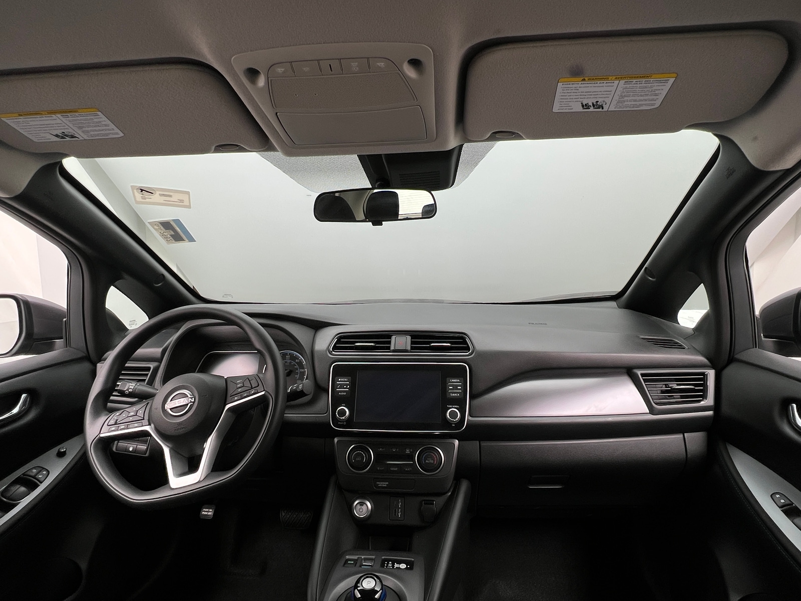 Thumbnail: 2023 Nissan Leaf - 3