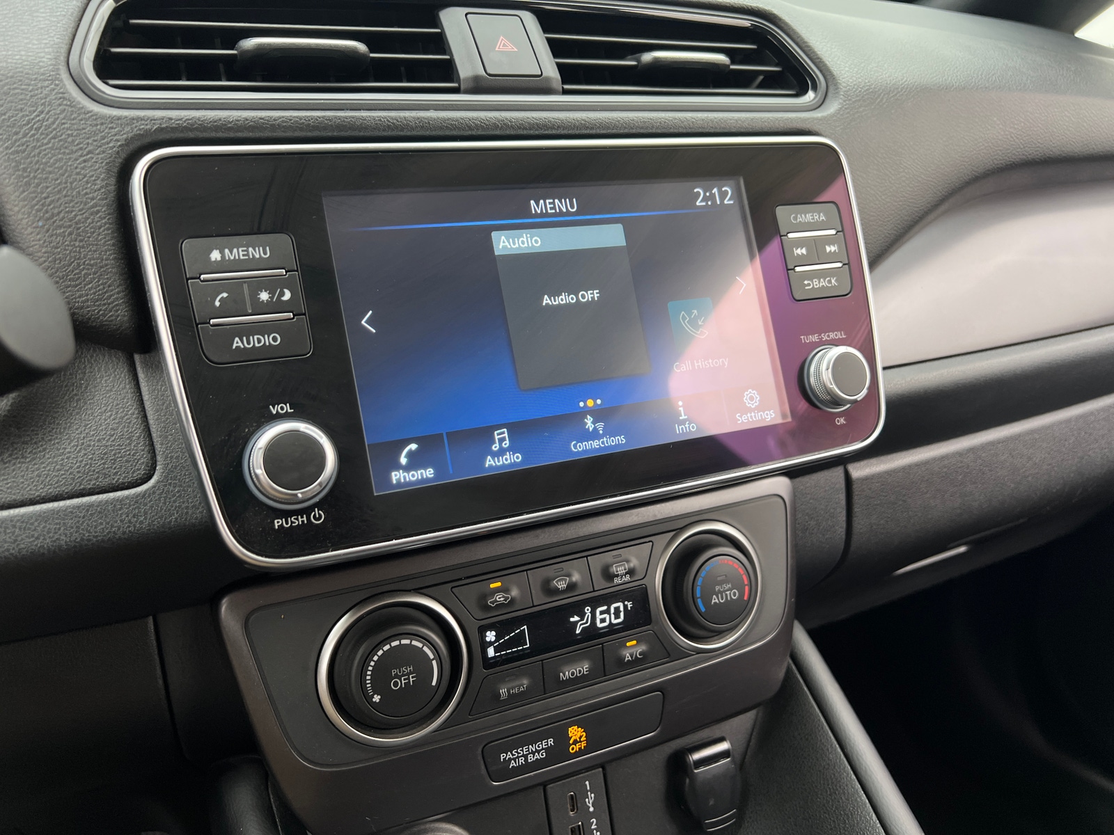 Thumbnail: 2023 Nissan Leaf - 4