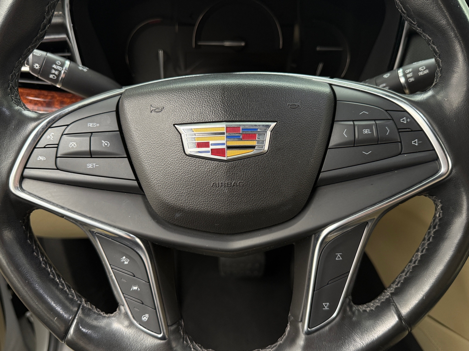 Thumbnail: 2019 Cadillac XT5 - 4