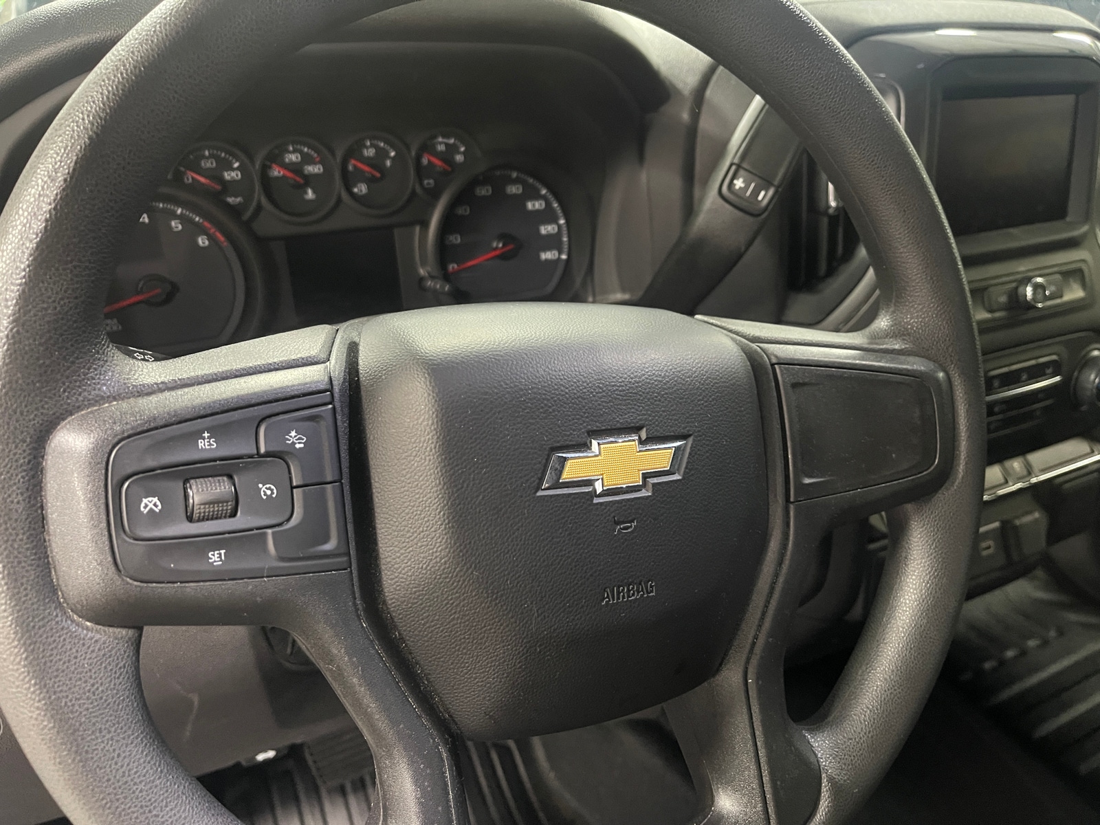 Thumbnail: 2023 Chevrolet Silverado 1500 - 5