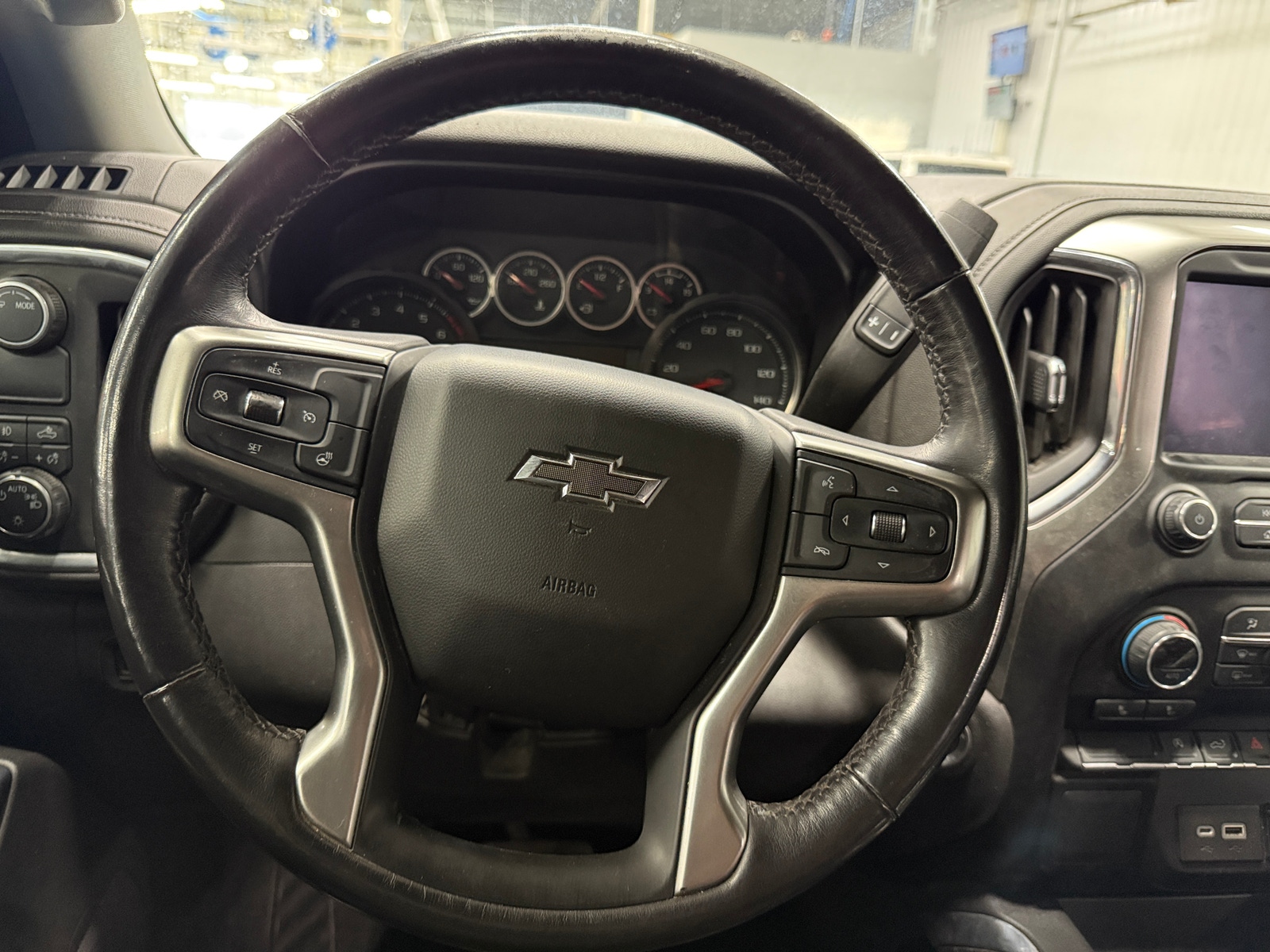 Thumbnail: 2021 Chevrolet Silverado 1500 - 5