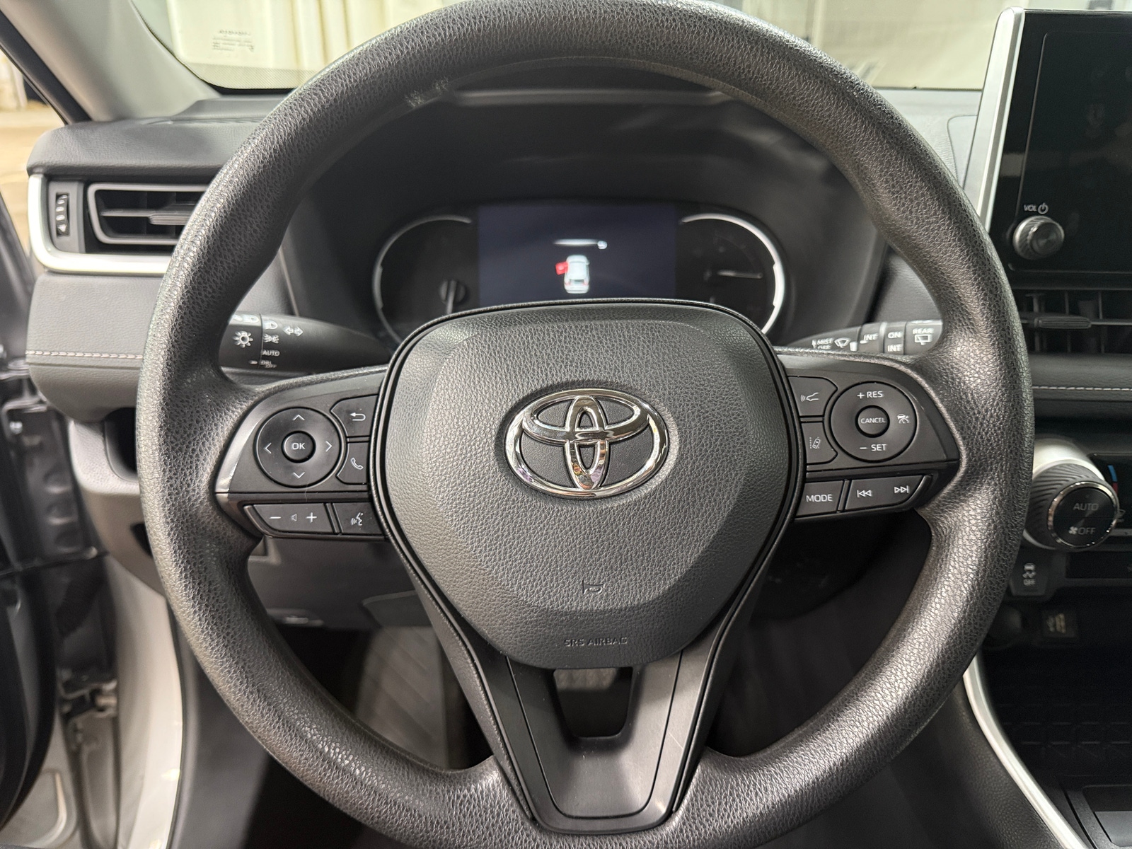 Thumbnail: 2024 Toyota RAV4 - 5