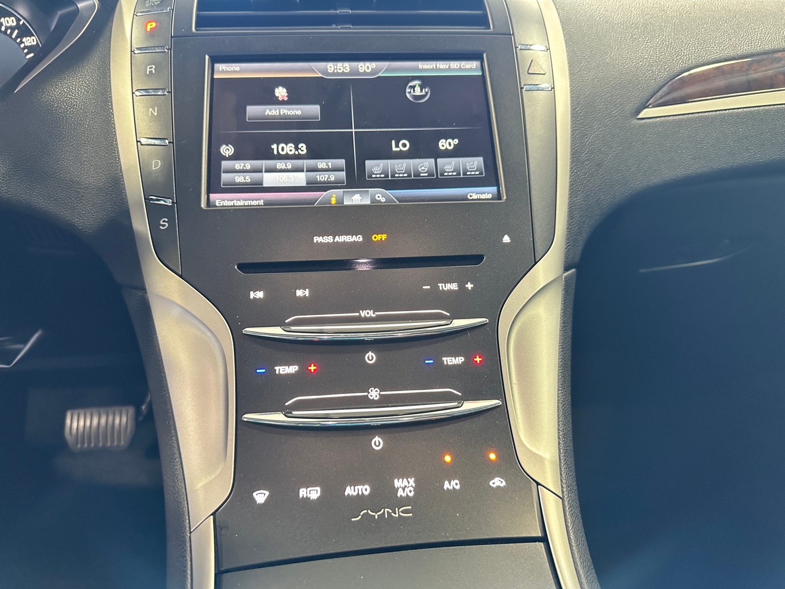 Thumbnail: 2016 Lincoln MKZ - 3