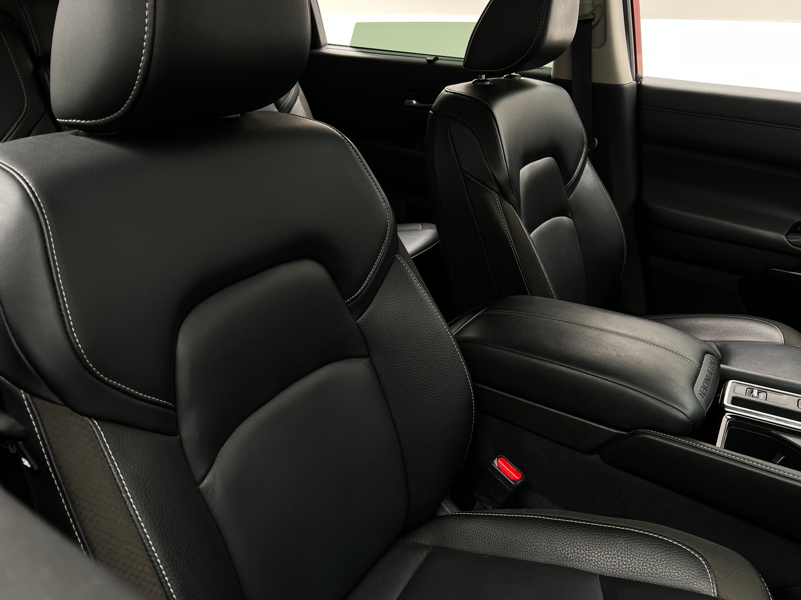 Thumbnail: 2023 Nissan Pathfinder - 2