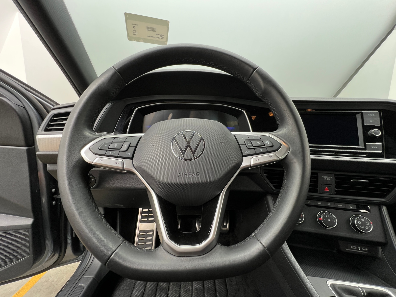 Thumbnail: 2024 Volkswagen Jetta - 5