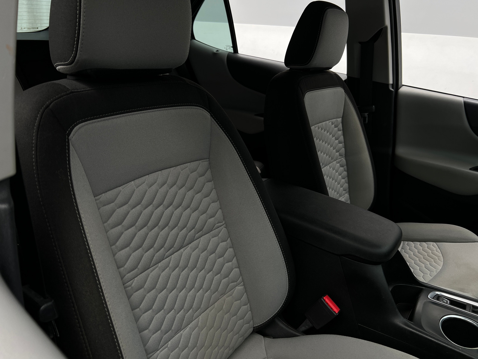 Thumbnail: 2019 Chevrolet Equinox - 2