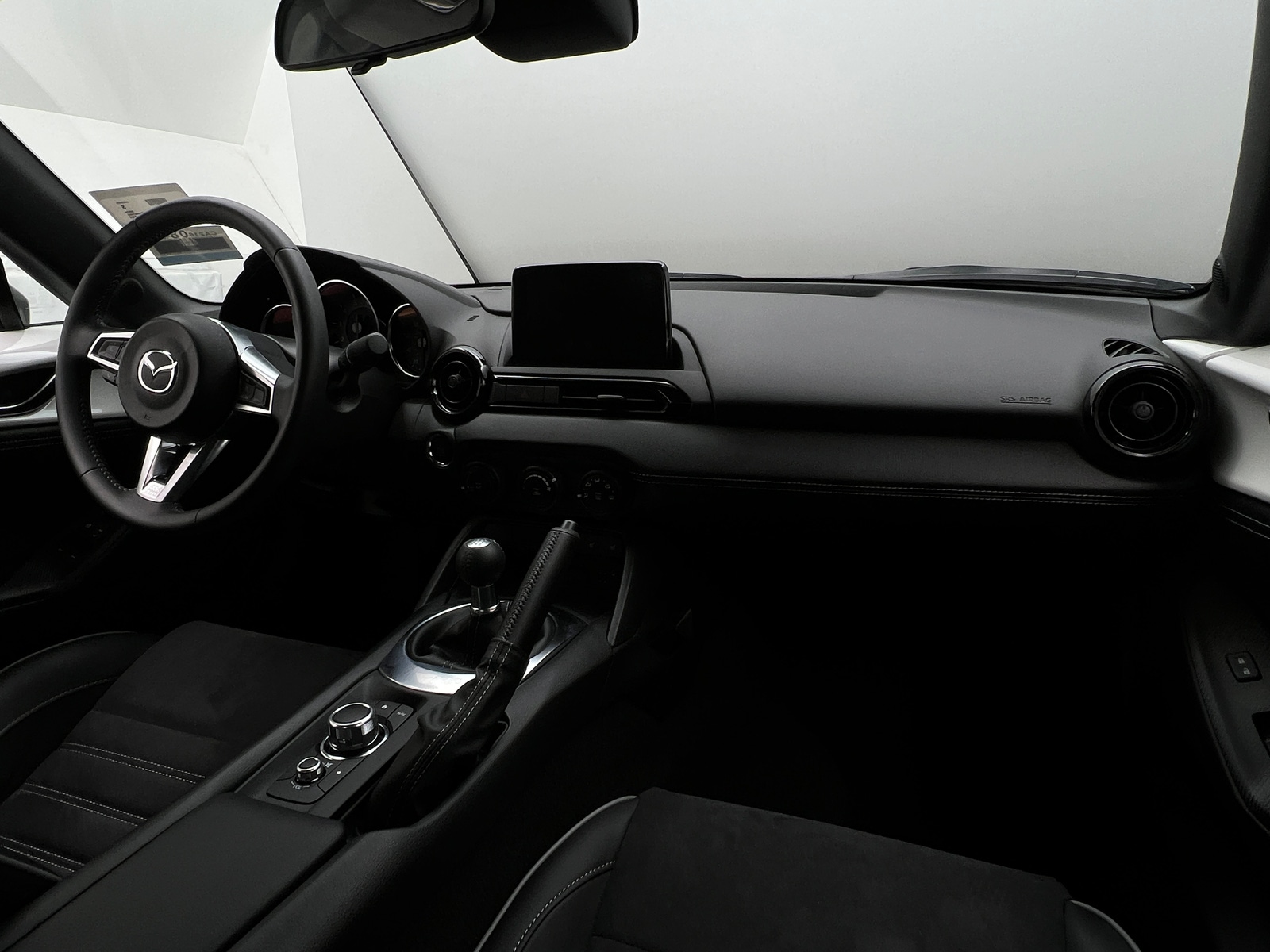 Thumbnail: 2023 Mazda MX-5 Miata - 3