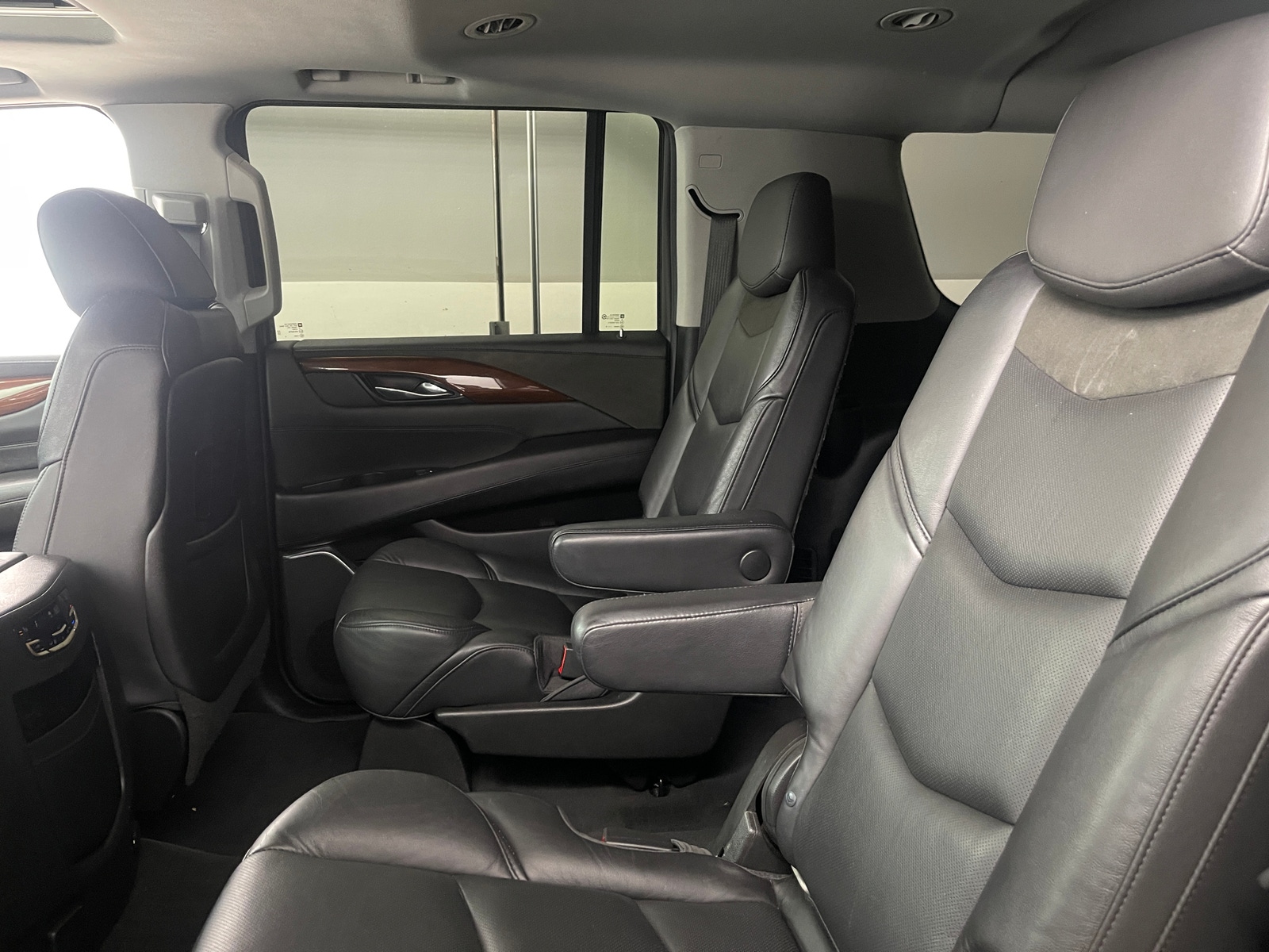 Thumbnail: 2019 Cadillac Escalade - 5