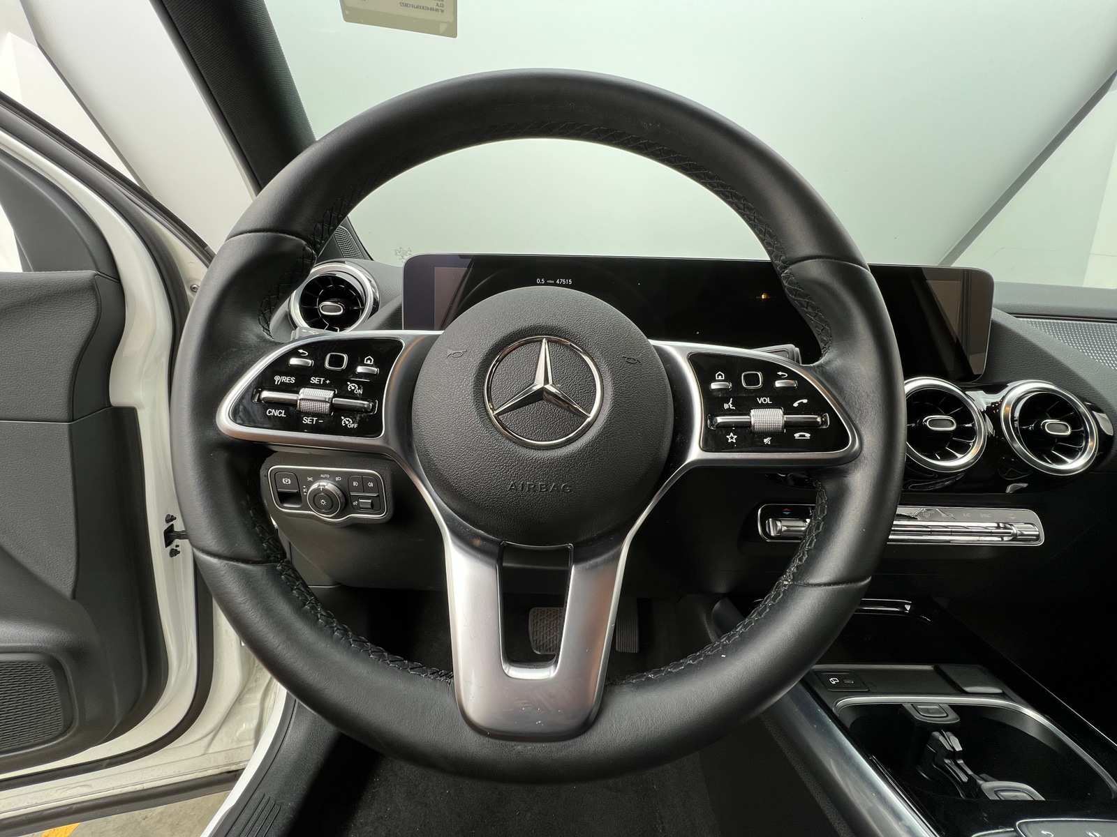 Thumbnail: 2022 Mercedes-Benz GLA - 4
