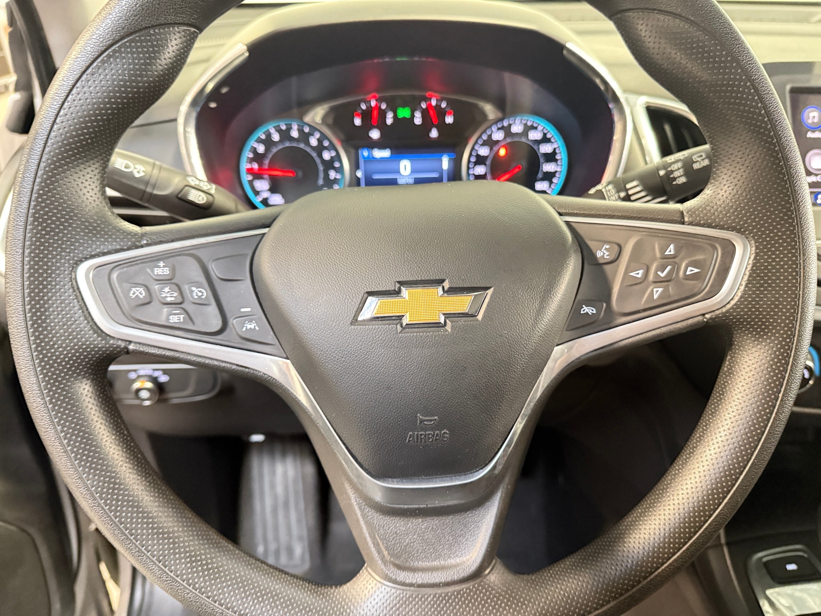Thumbnail: 2023 Chevrolet Equinox - 5