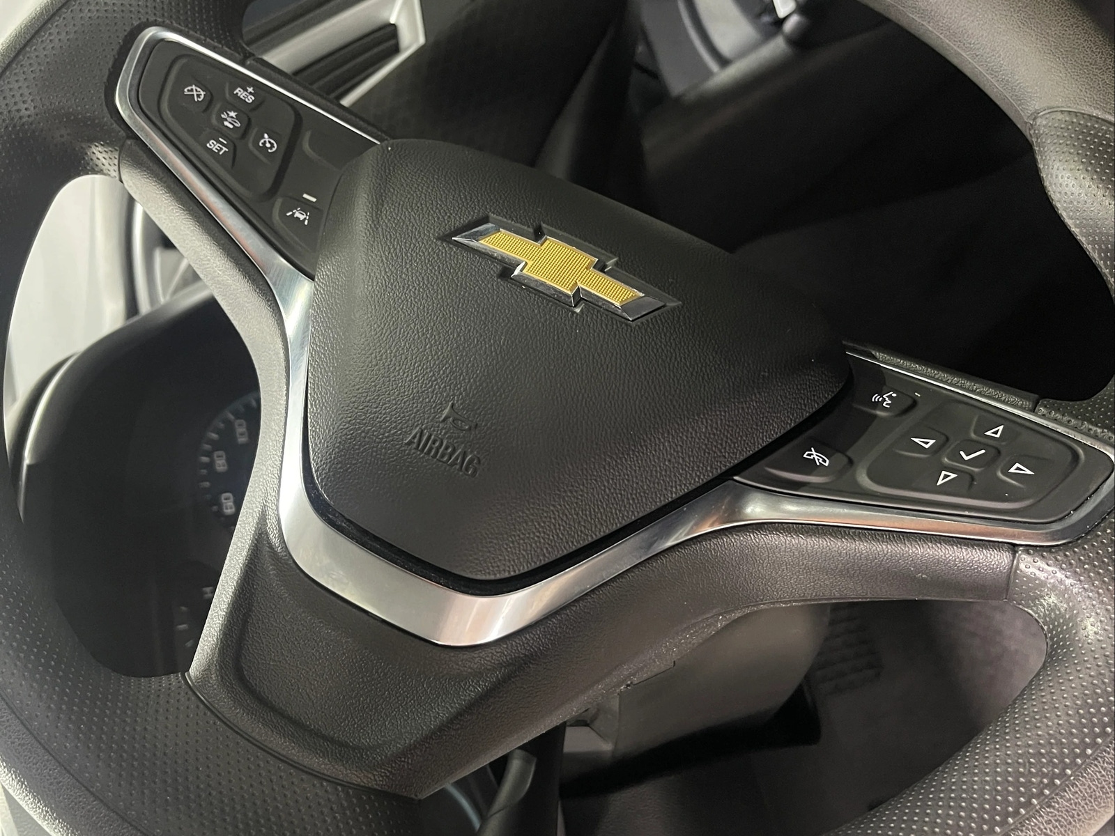 Thumbnail: 2024 Chevrolet Malibu - 5