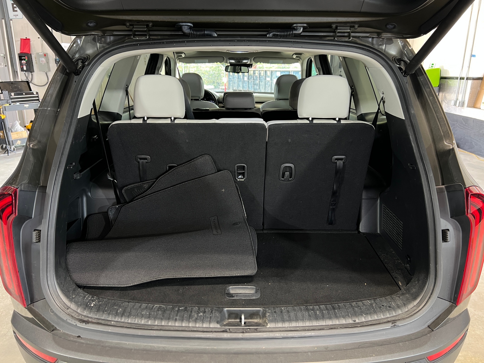 Thumbnail: 2021 Kia Telluride - 6
