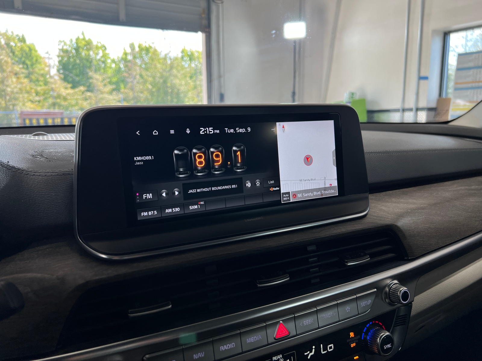 Thumbnail: 2021 Kia Telluride - 3