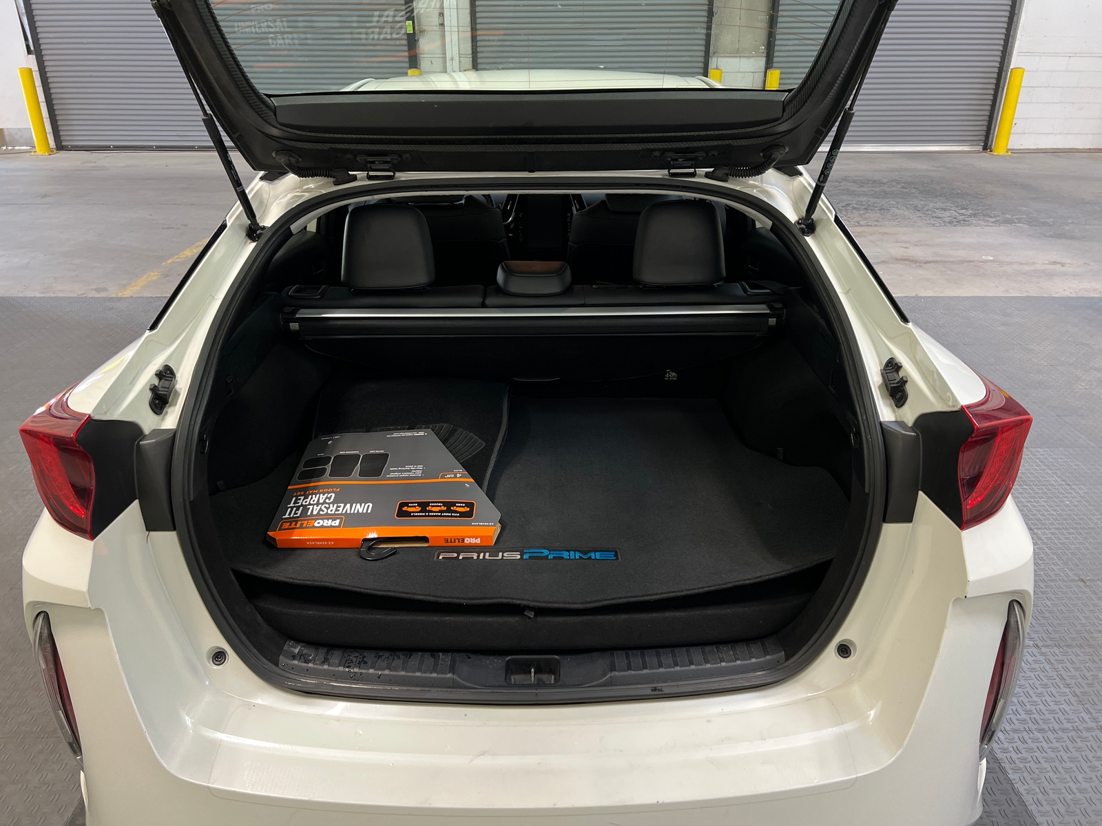 Thumbnail: 2020 Toyota Prius Prime - 6