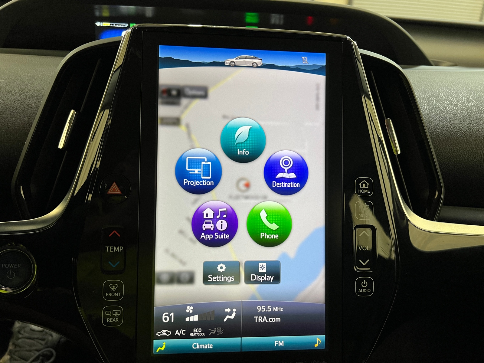 Thumbnail: 2020 Toyota Prius Prime - 3