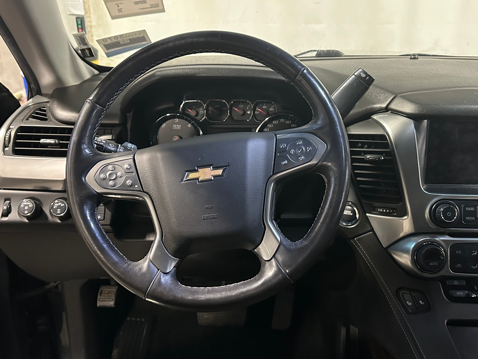 Thumbnail: 2018 Chevrolet Suburban - 4