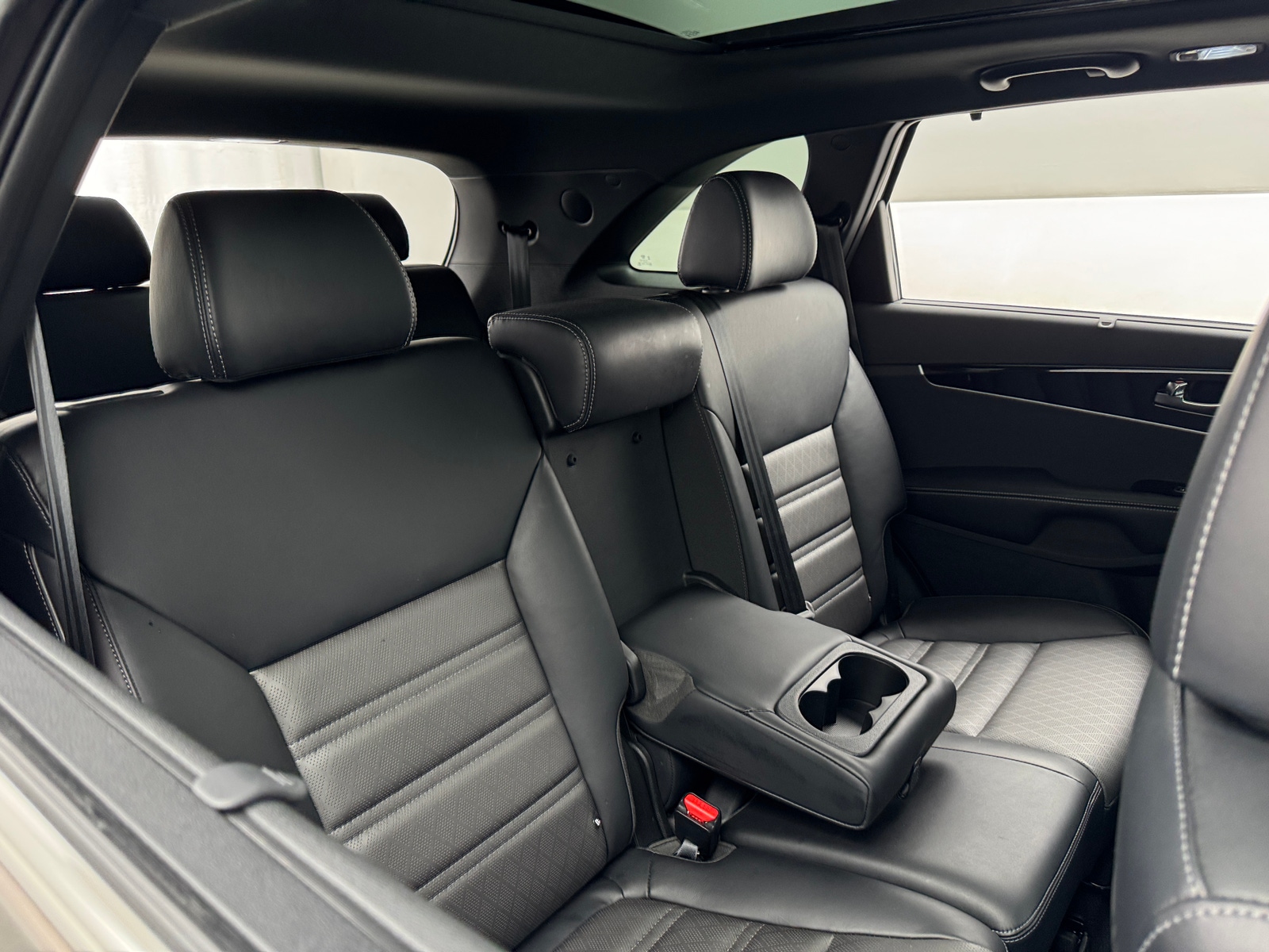 Thumbnail: 2019 Kia Sorento - 5