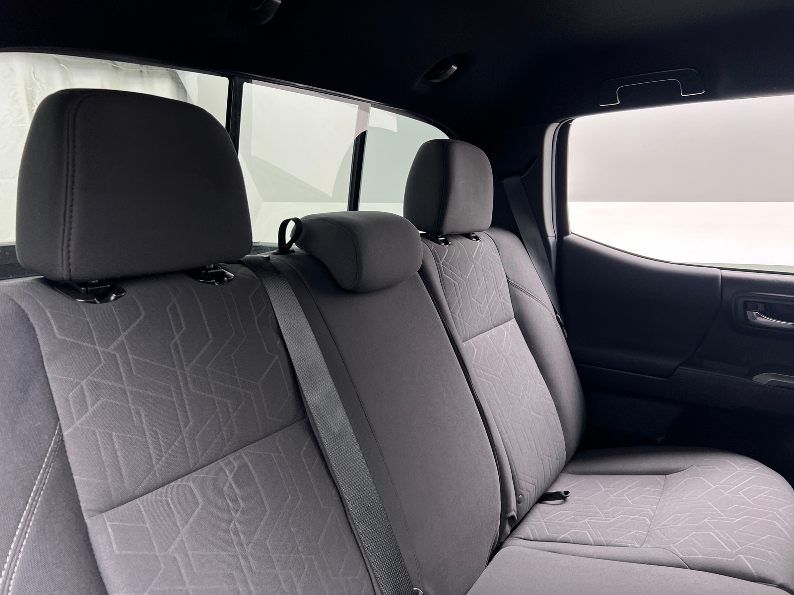 Thumbnail: 2018 Toyota Tacoma - 6