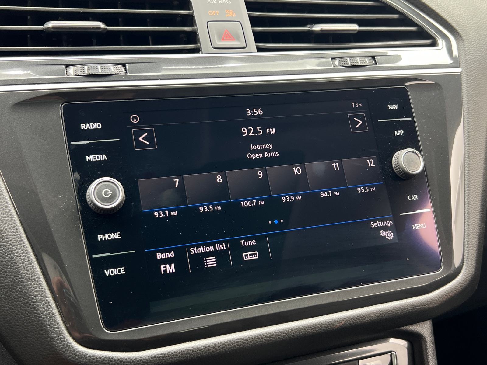 Thumbnail: 2019 Volkswagen Tiguan - 3