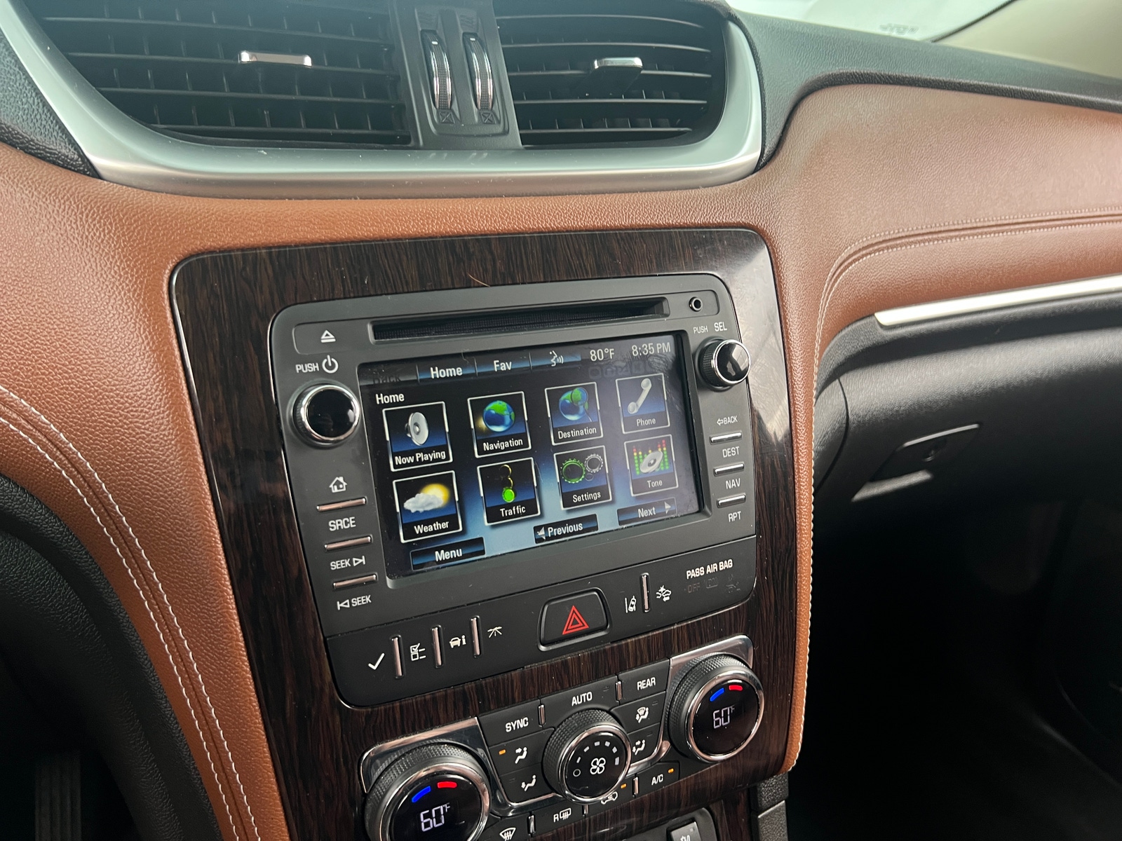 Thumbnail: 2017 Chevrolet Traverse - 3