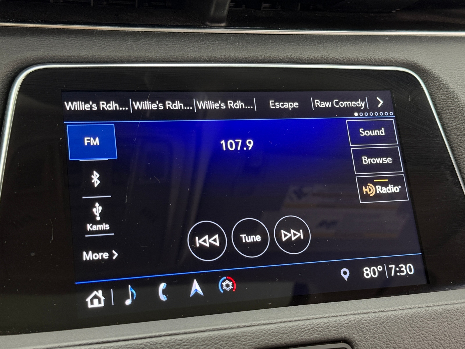 Thumbnail: 2019 Cadillac XT4 - 3