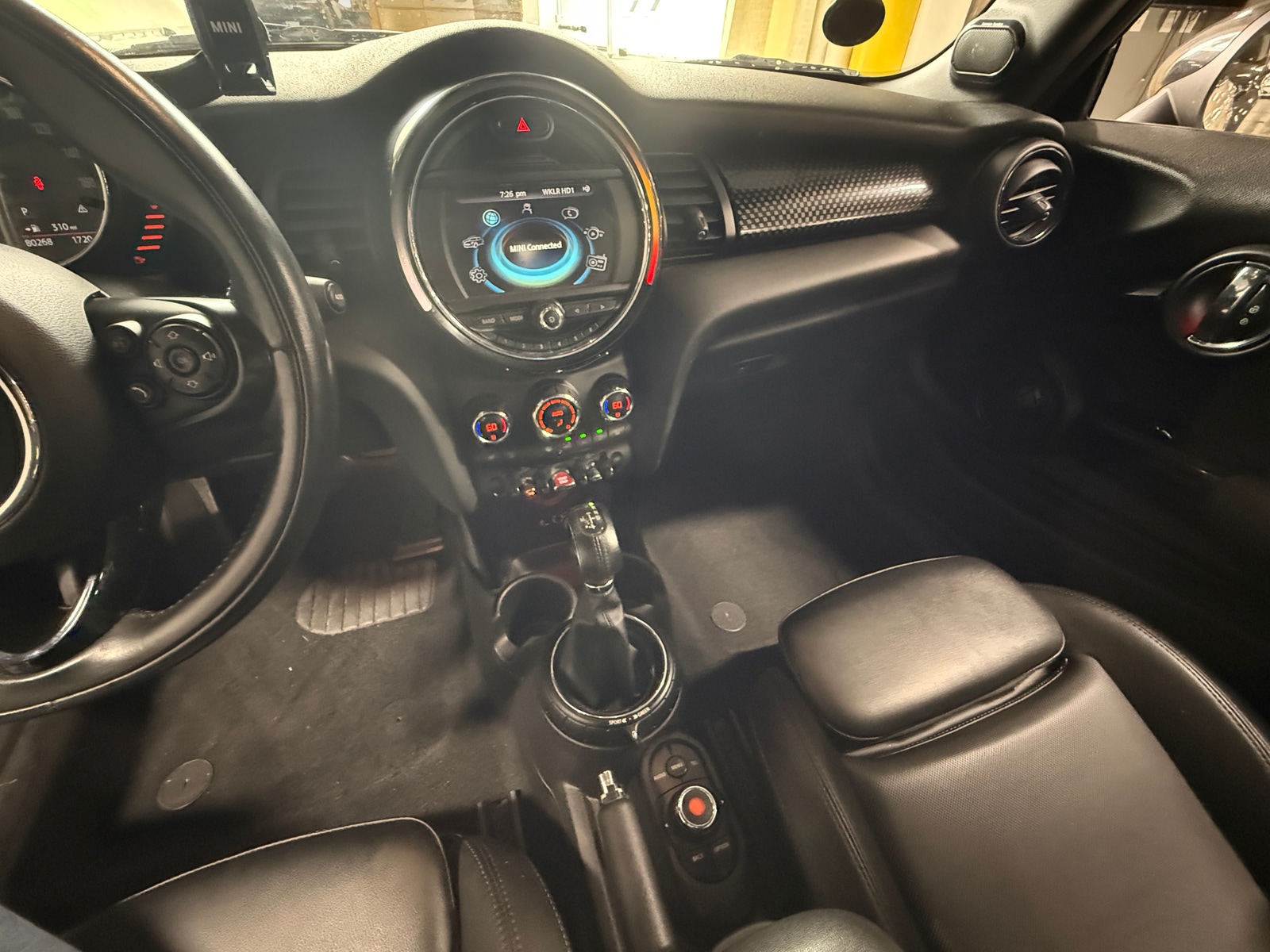 Thumbnail: 2017 MINI Cooper Convertible - 3