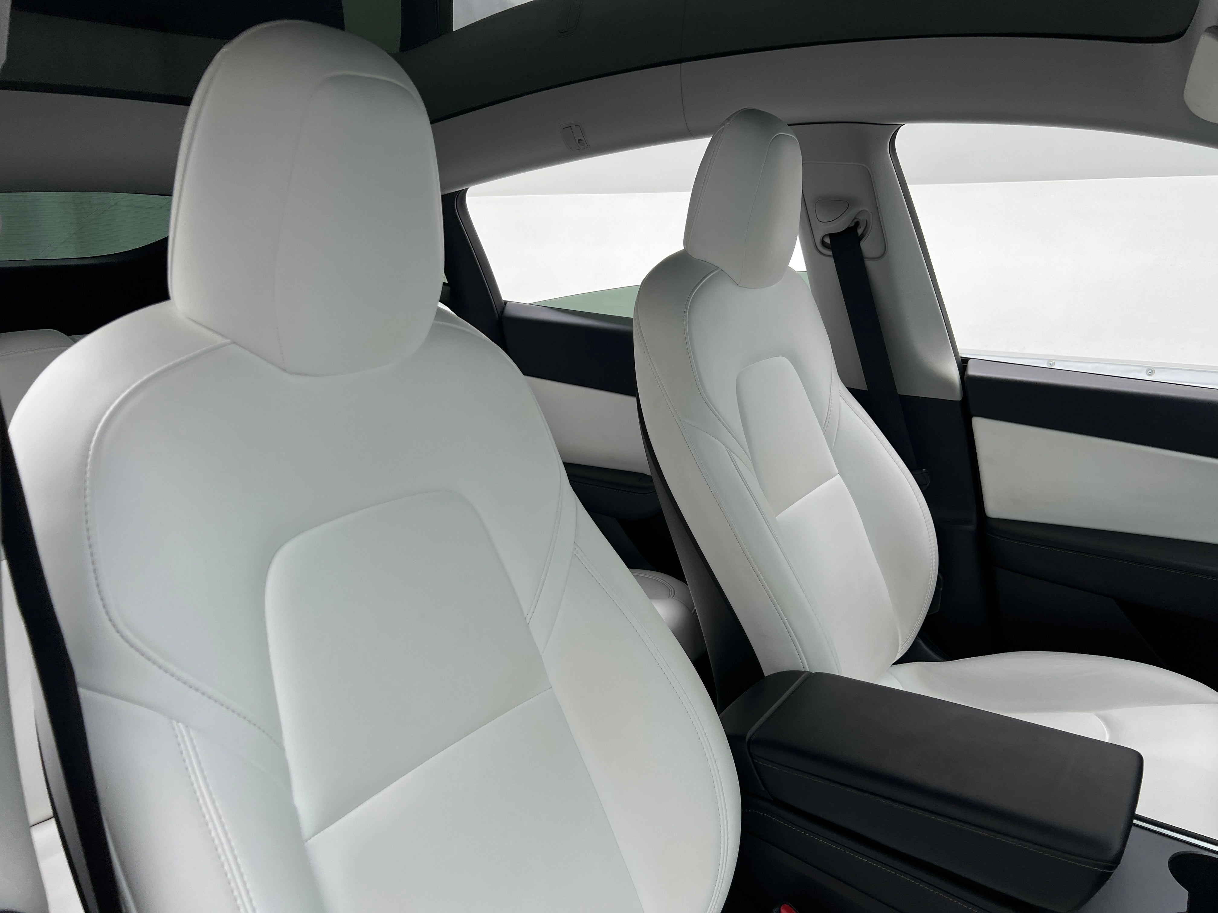 Used 2022 Tesla Model Y Performance with VIN 7SAYGDEF3NF459201 for sale in Oak Creek, WI