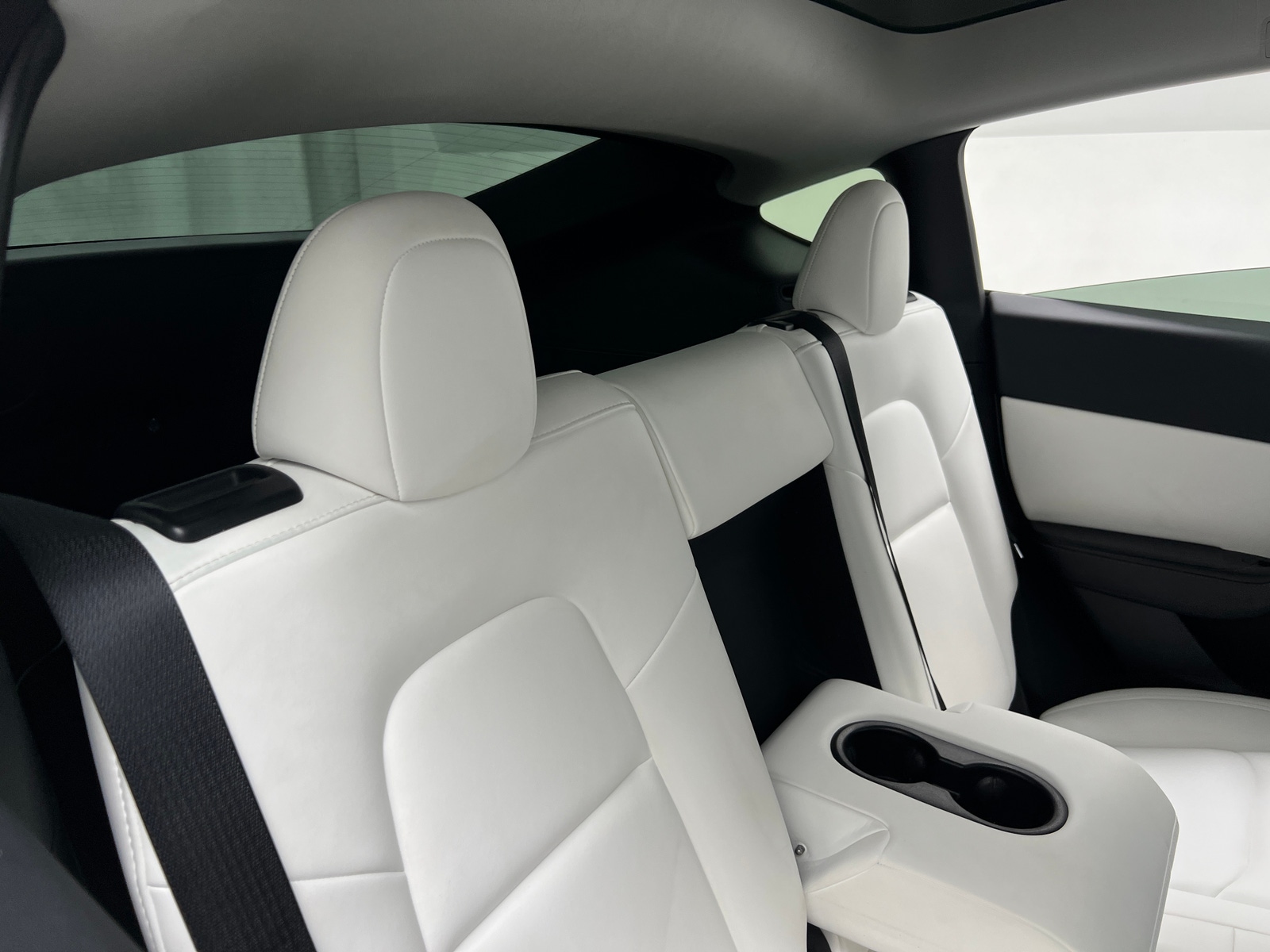 Thumbnail: 2022 Tesla Model Y - 5