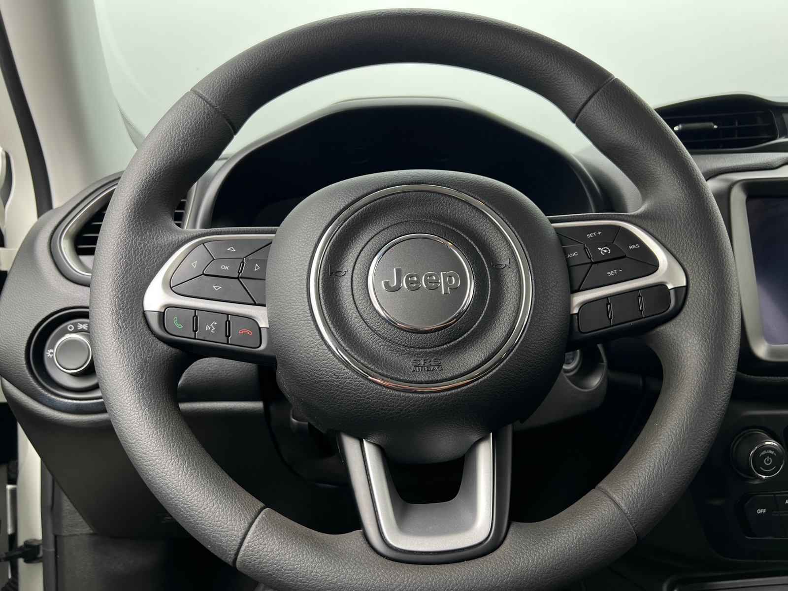 Thumbnail: 2023 Jeep Renegade - 5