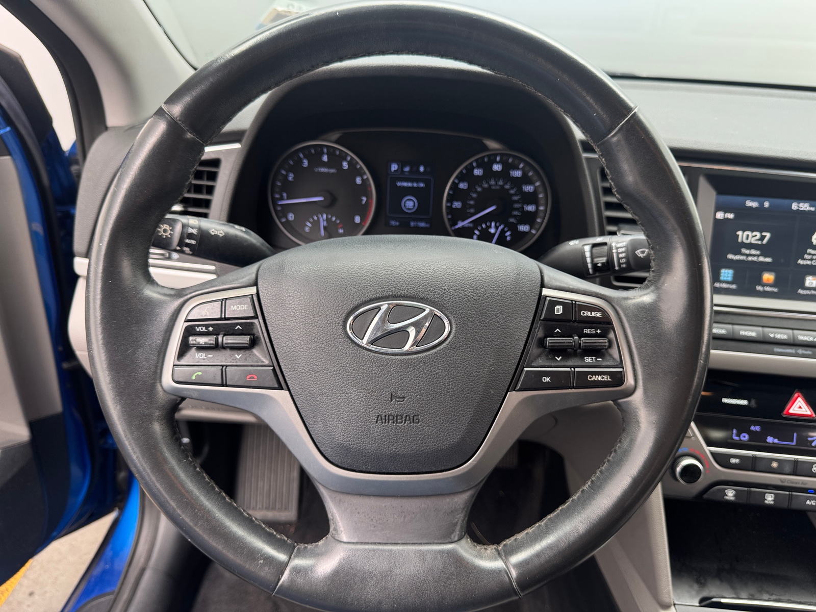 Thumbnail: 2017 Hyundai Elantra - 4