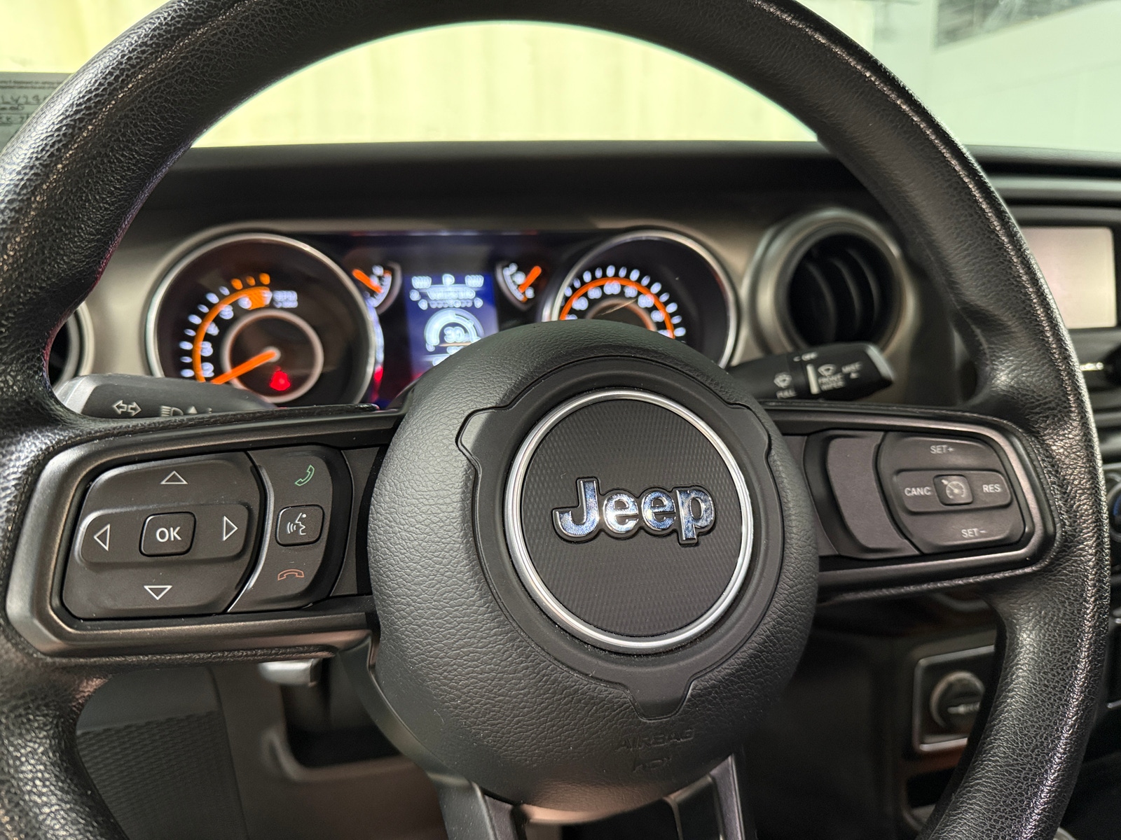 Thumbnail: 2020 Jeep Wrangler - 5