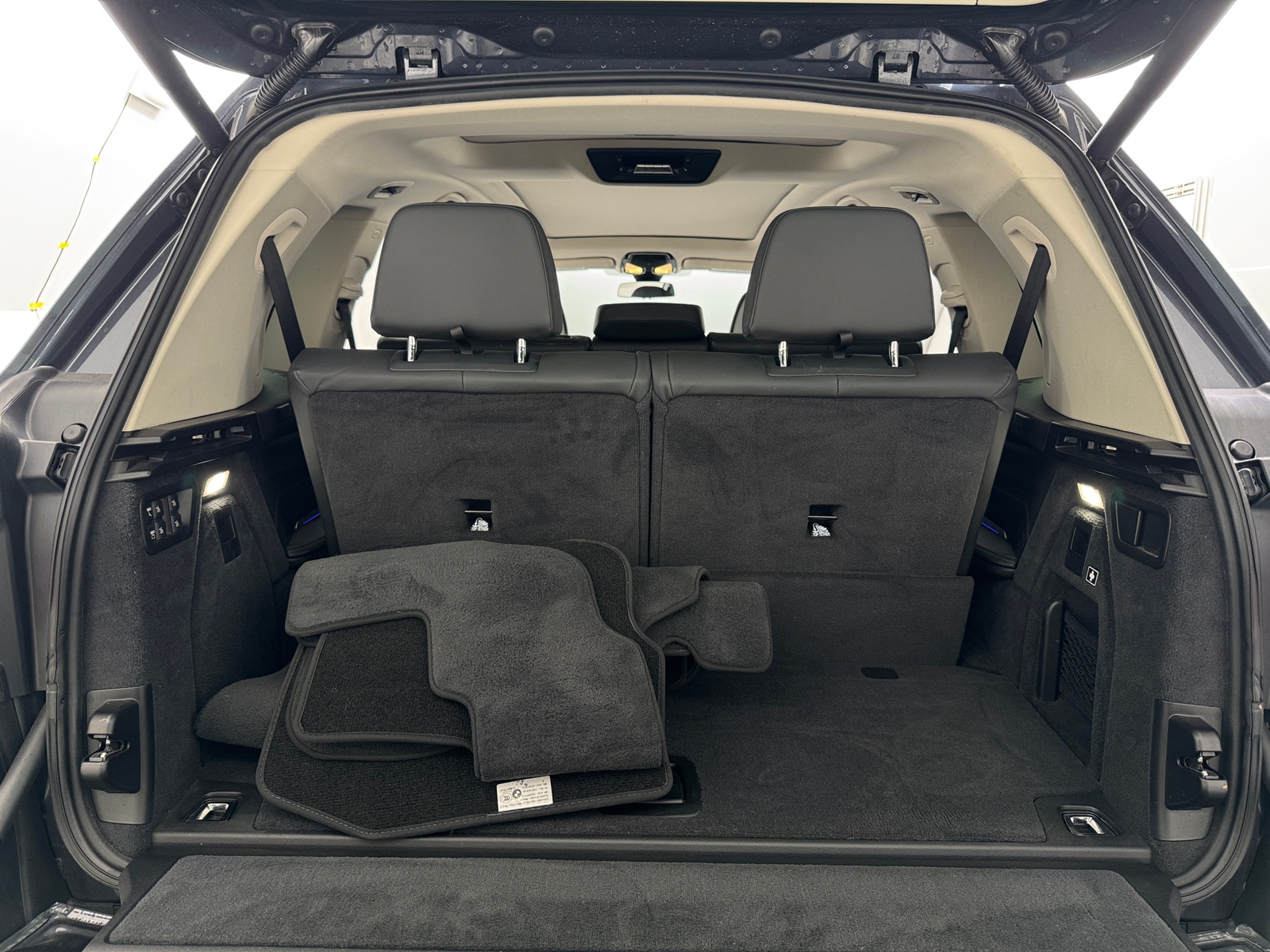 Thumbnail: 2019 BMW X7 - 6