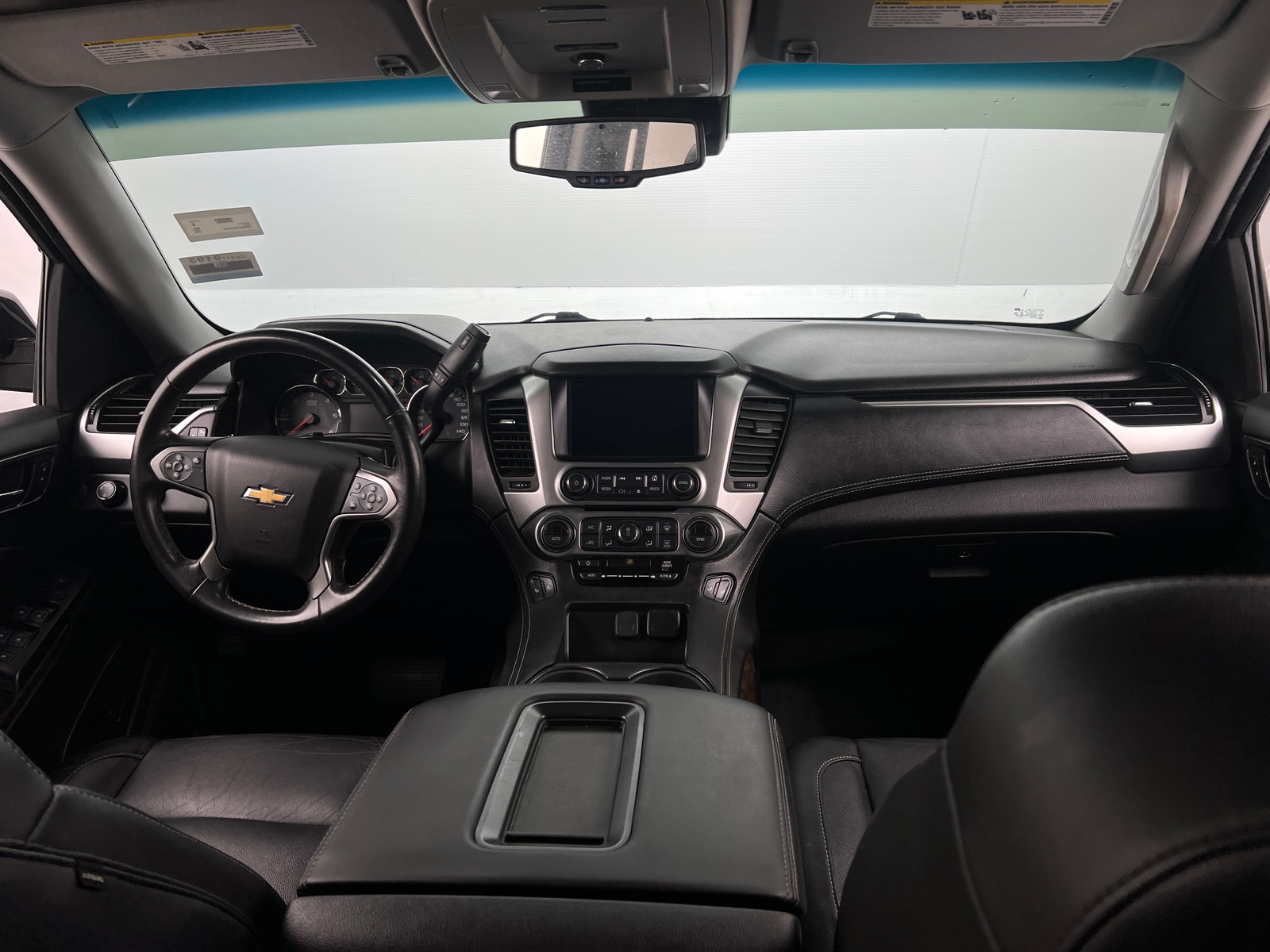Thumbnail: 2019 Chevrolet Tahoe - 2