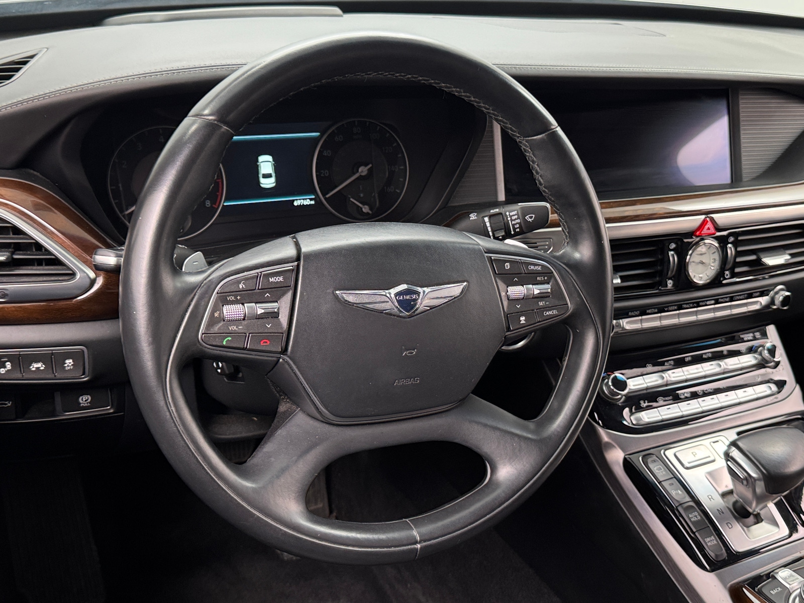 Thumbnail: 2018 Genesis G90 - 4