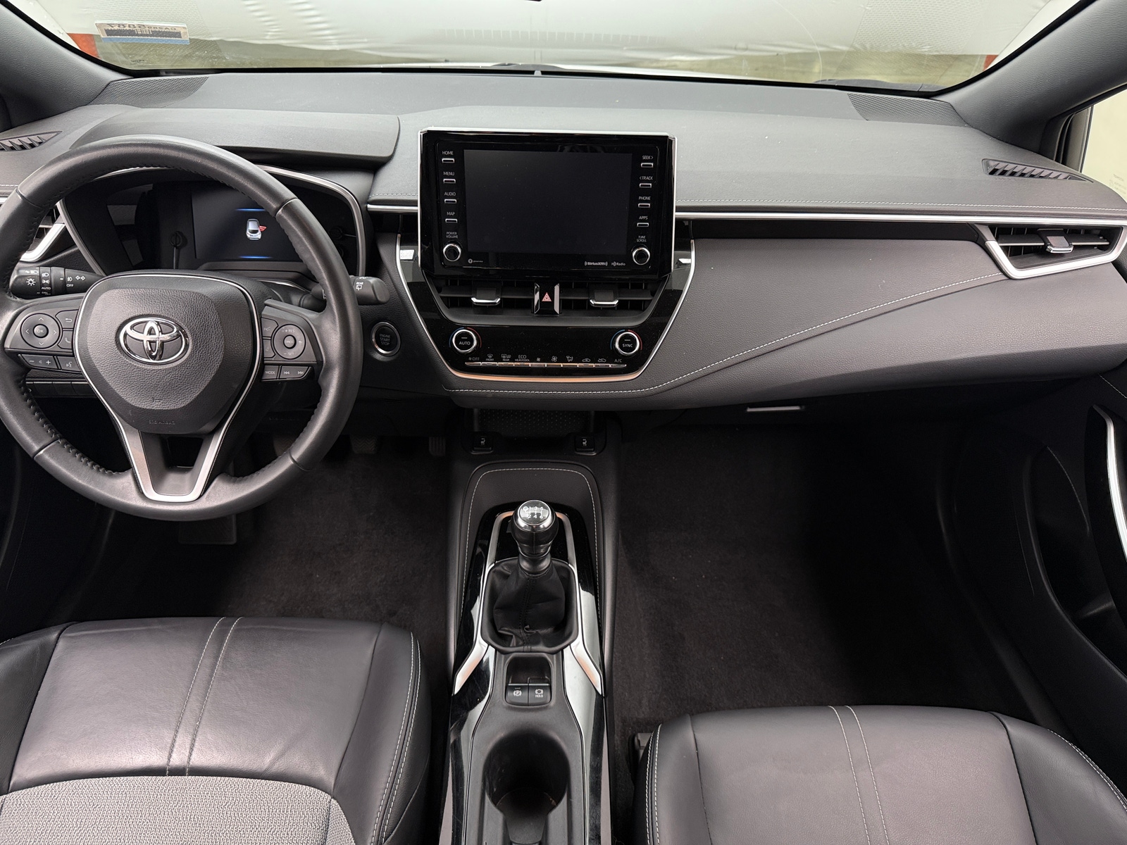 Thumbnail: 2022 Toyota Corolla - 3