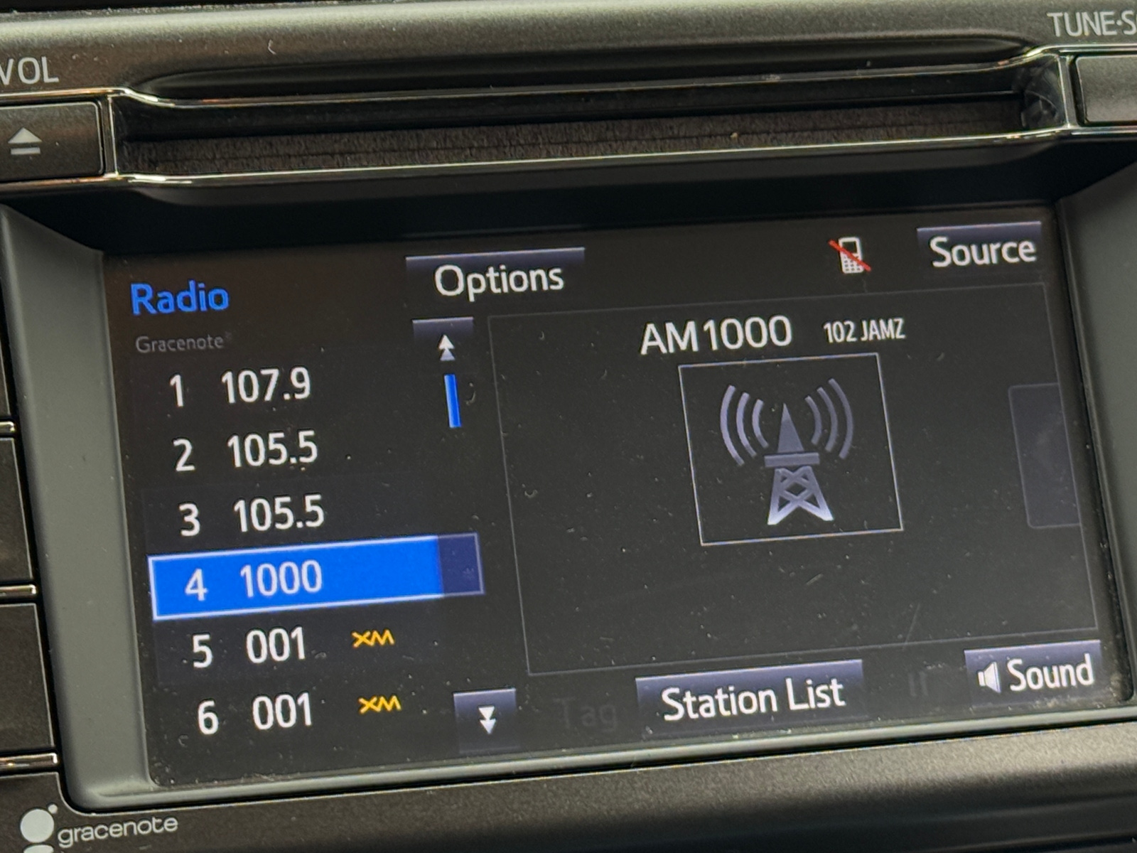 Thumbnail: 2015 Toyota RAV4 - 3