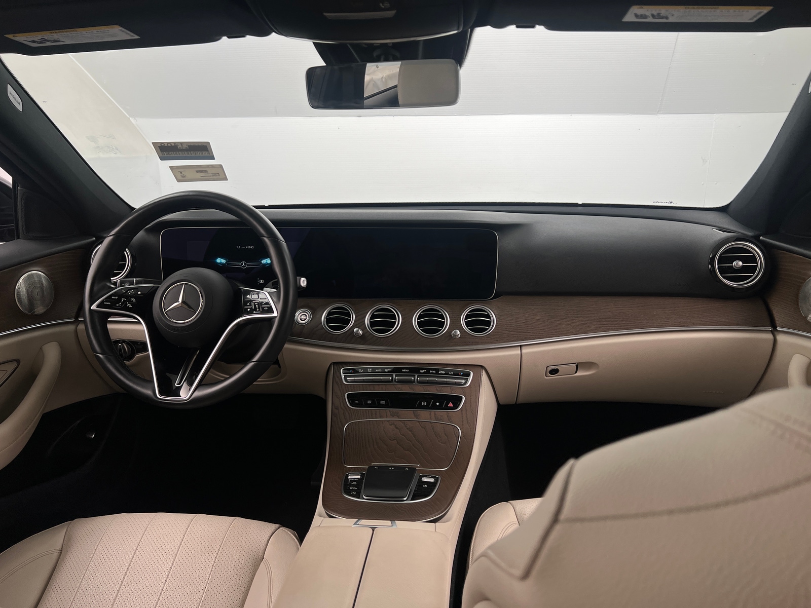 Thumbnail: 2022 Mercedes-Benz E-Class - 2