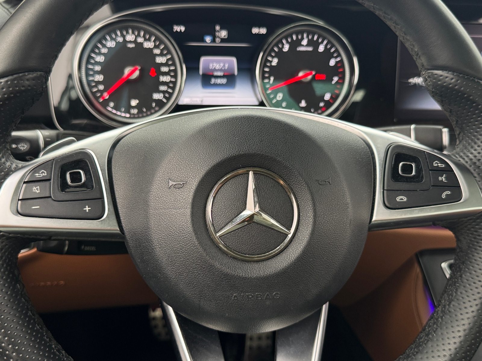 Thumbnail: 2018 Mercedes-Benz E-Class - 3