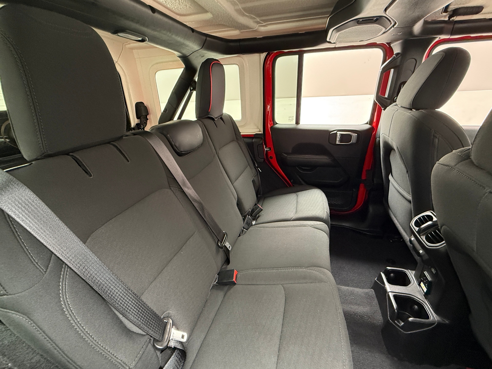 Thumbnail: 2021 Jeep Wrangler - 6