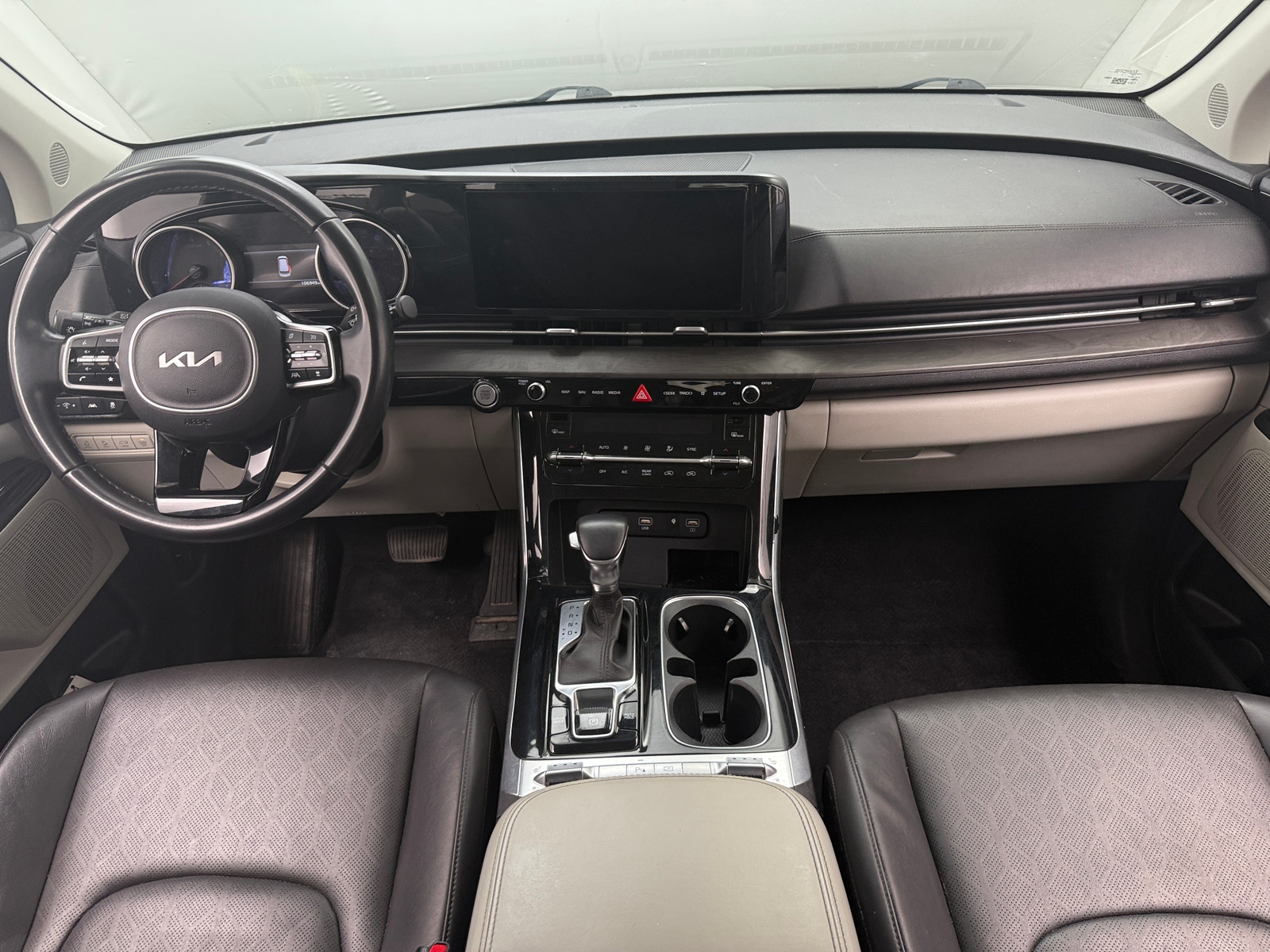 Thumbnail: 2022 Kia Carnival - 2