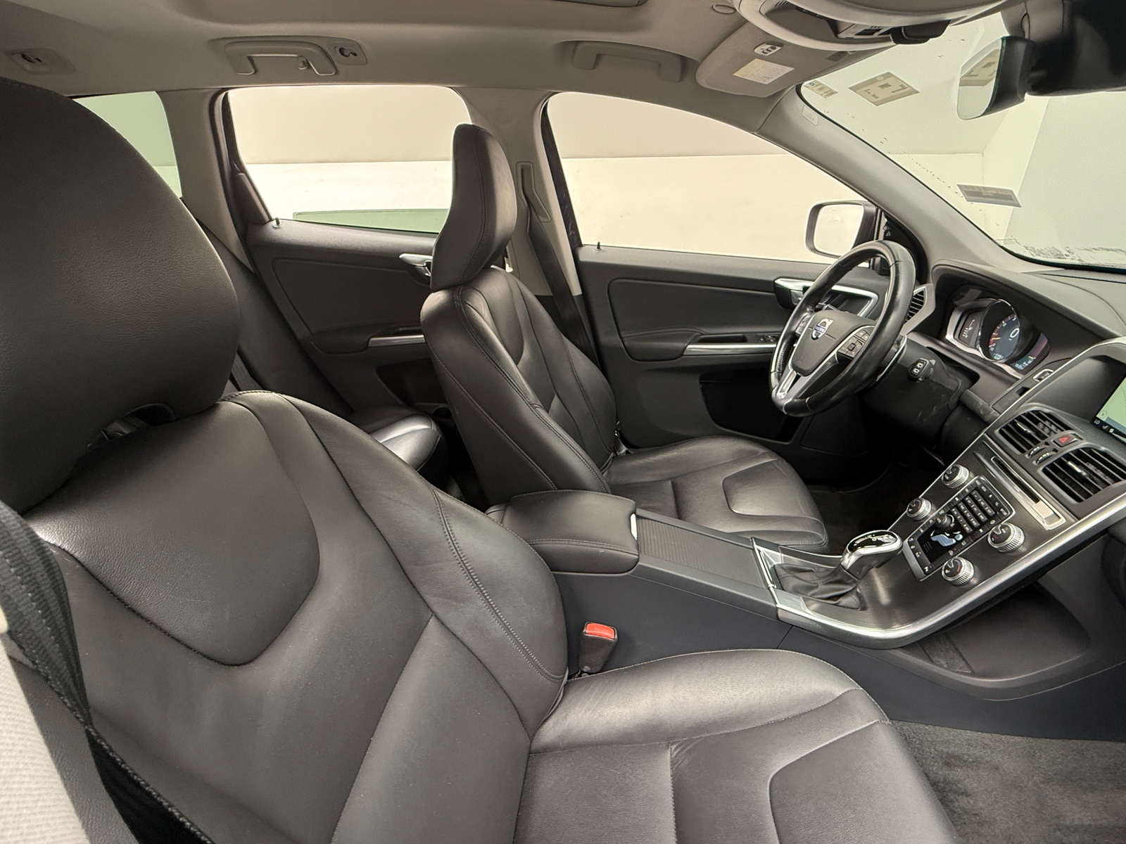 Thumbnail: 2015 Volvo XC60 - 2
