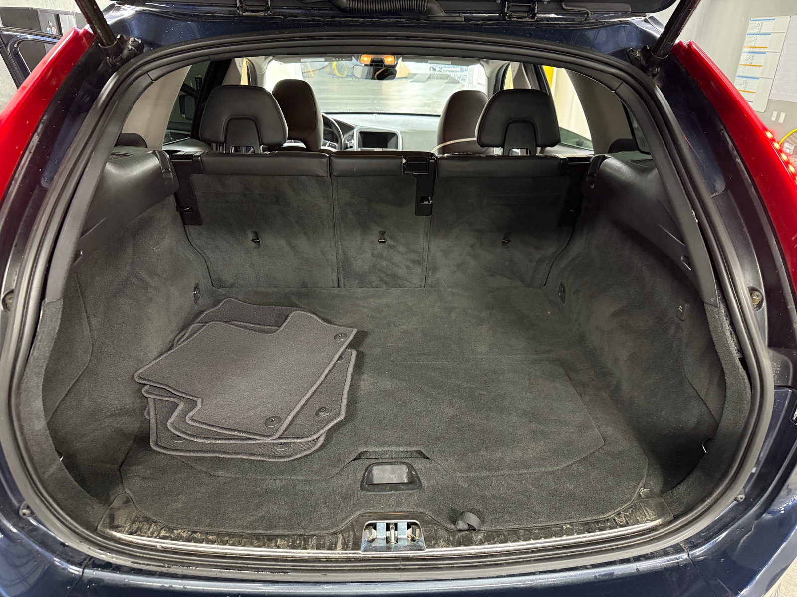 Thumbnail: 2015 Volvo XC60 - 7