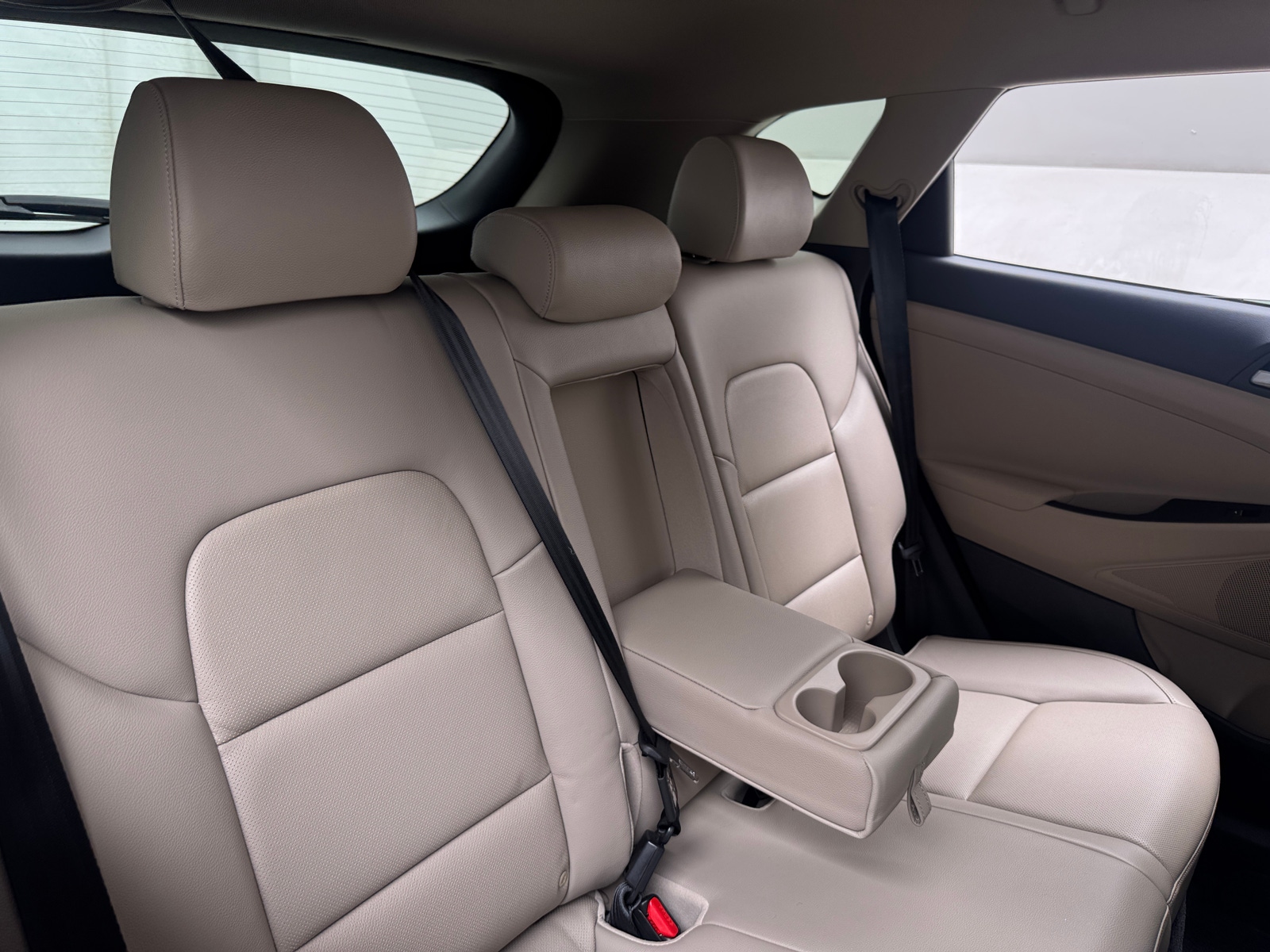 Thumbnail: 2016 Hyundai Tucson - 5