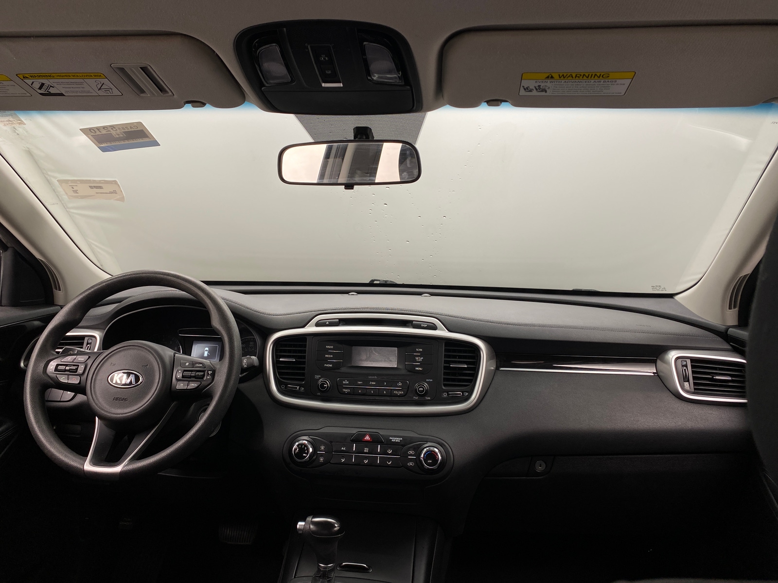Thumbnail: 2017 Kia Sorento - 3