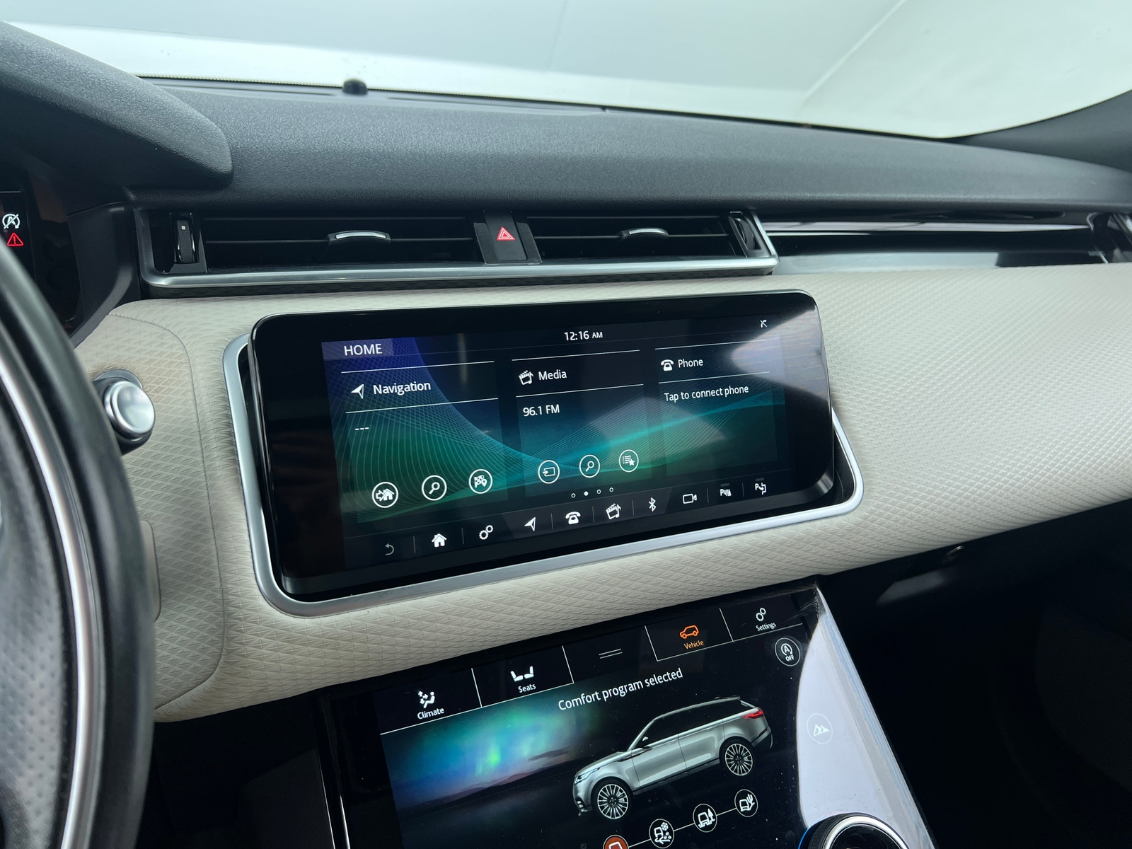 Thumbnail: 2019 Land Rover Range Rover Velar - 3