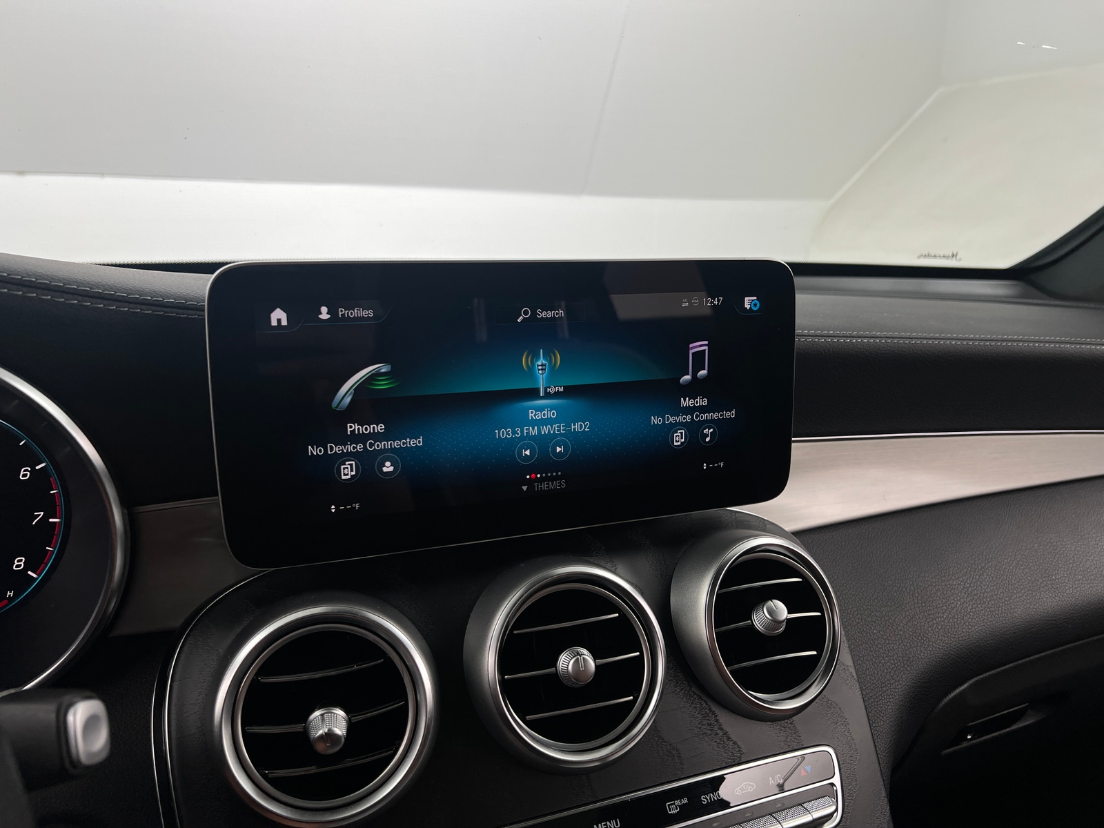 Thumbnail: 2022 Mercedes-Benz GLC - 3