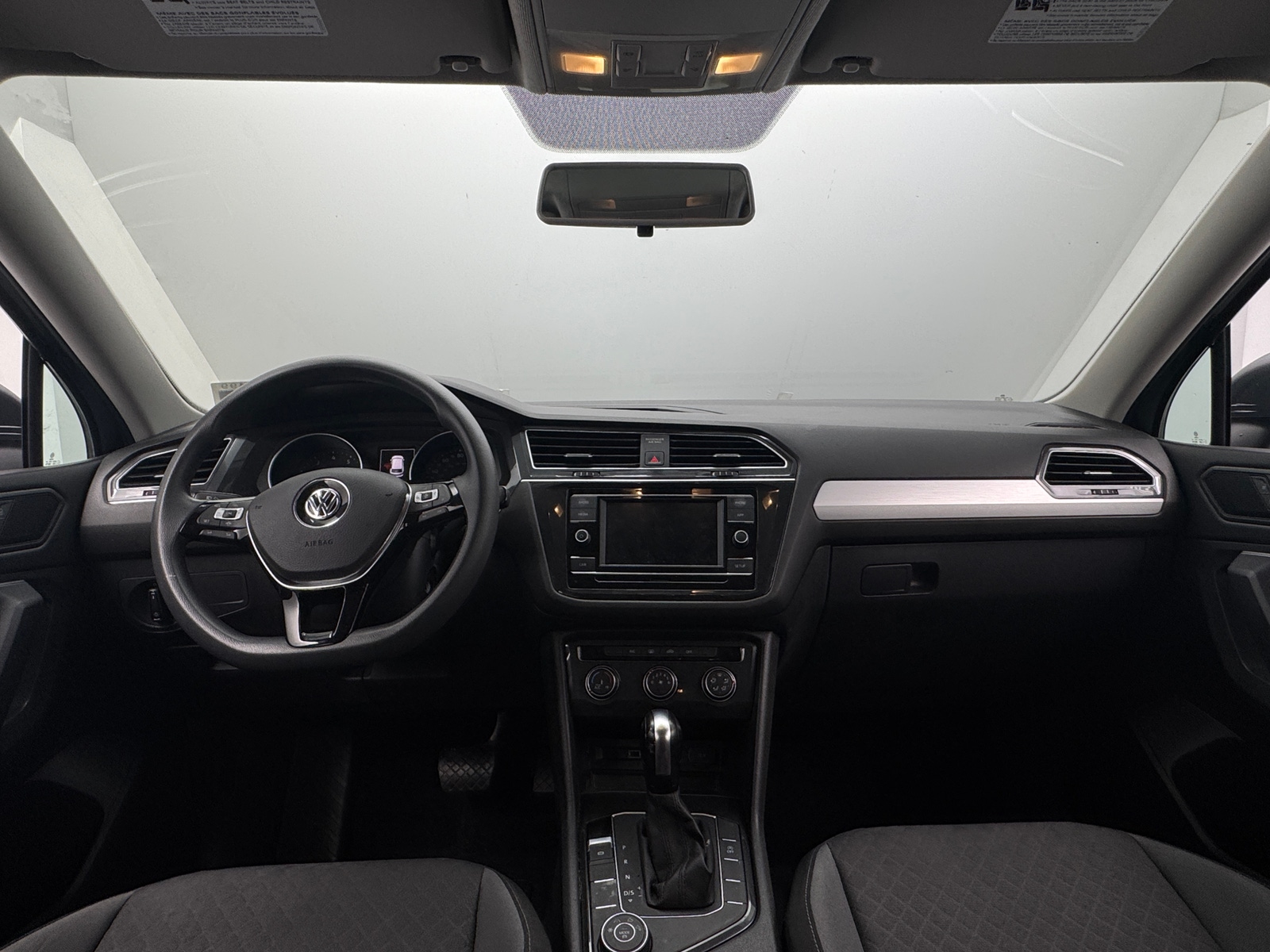 Thumbnail: 2019 Volkswagen Tiguan - 3