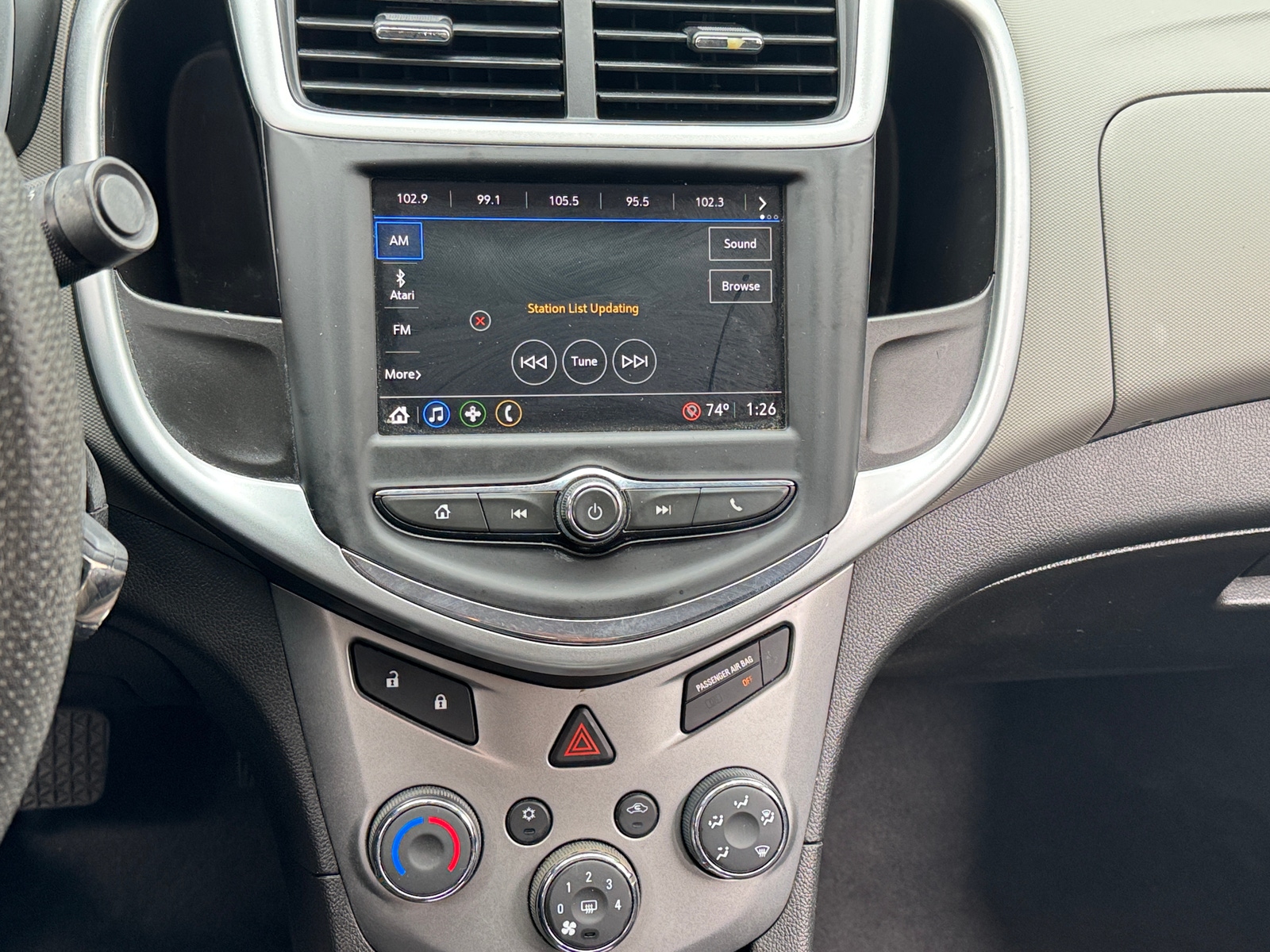 Thumbnail: 2018 Chevrolet Sonic - 4